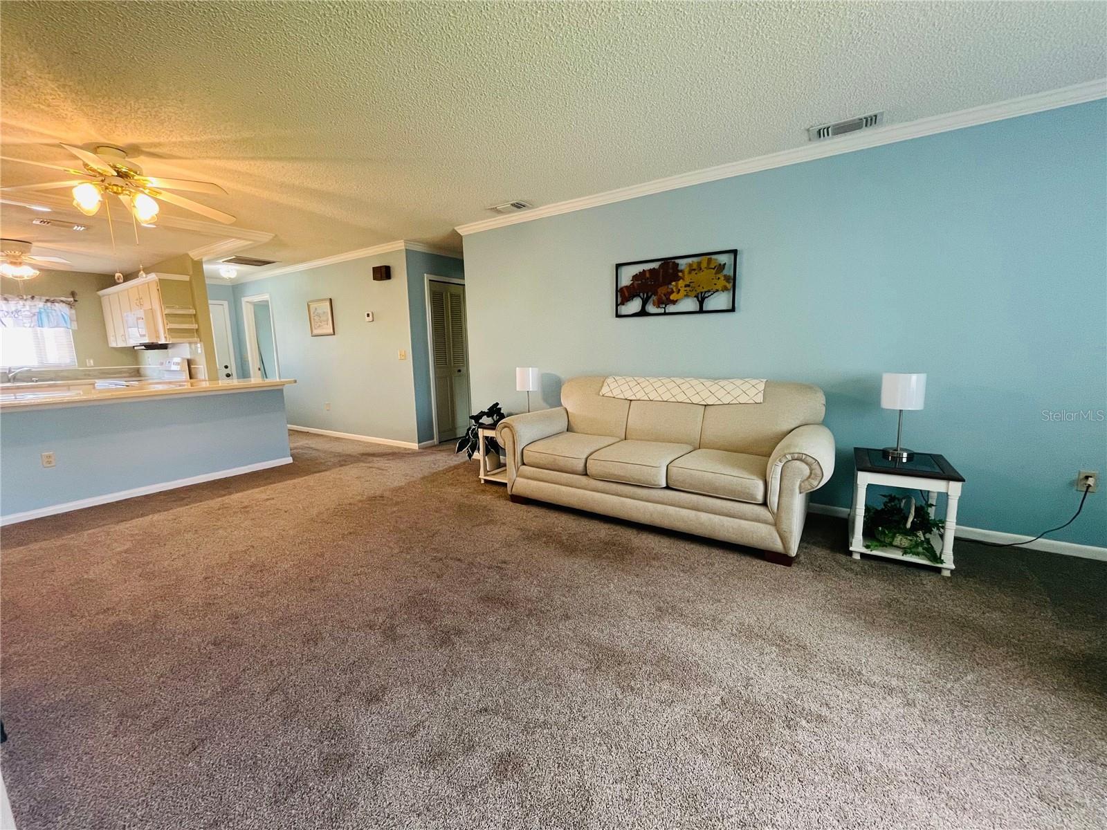 156 Parkview Cir Property Photo 6