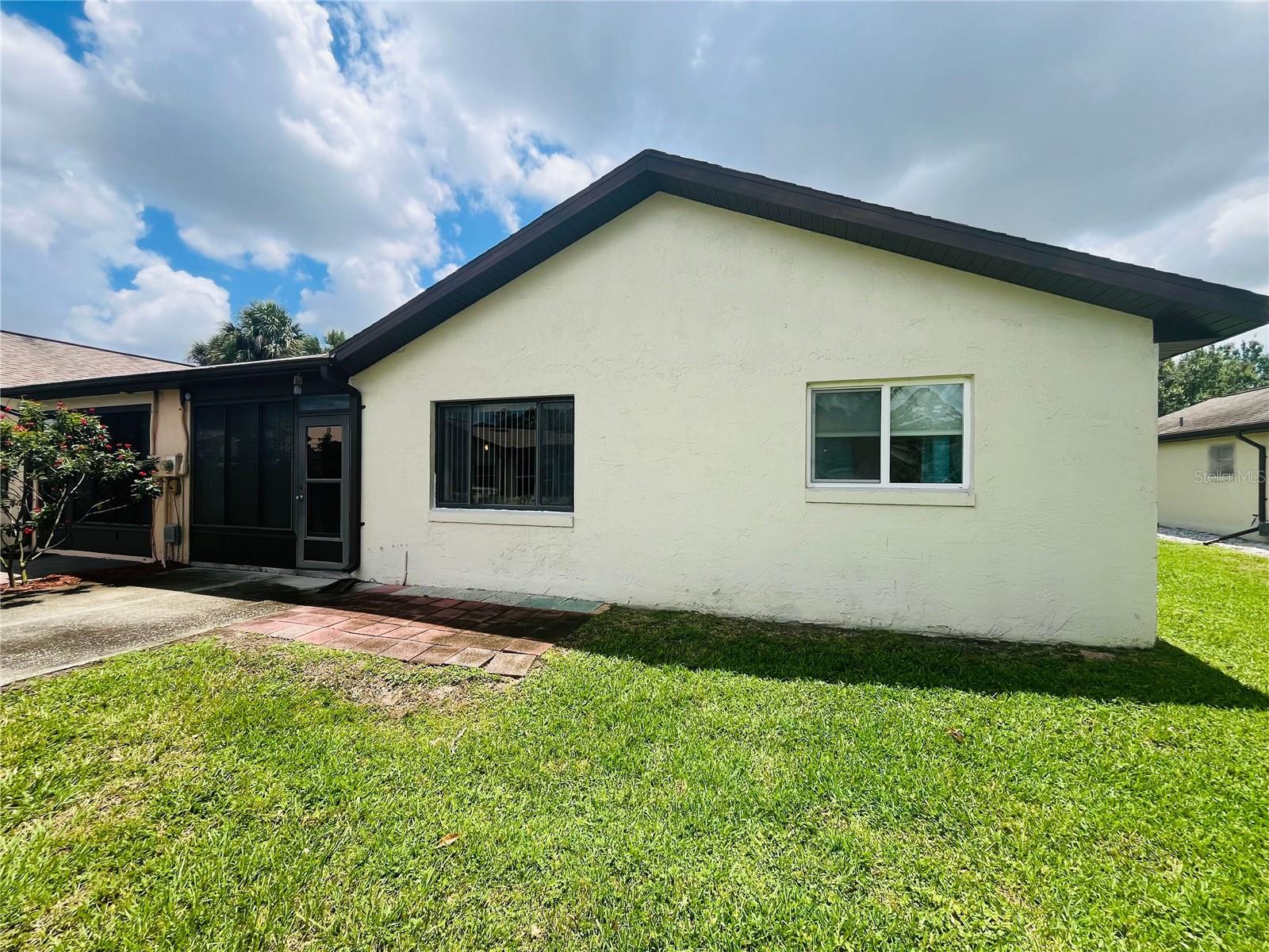 156 Parkview Cir Property Photo 17
