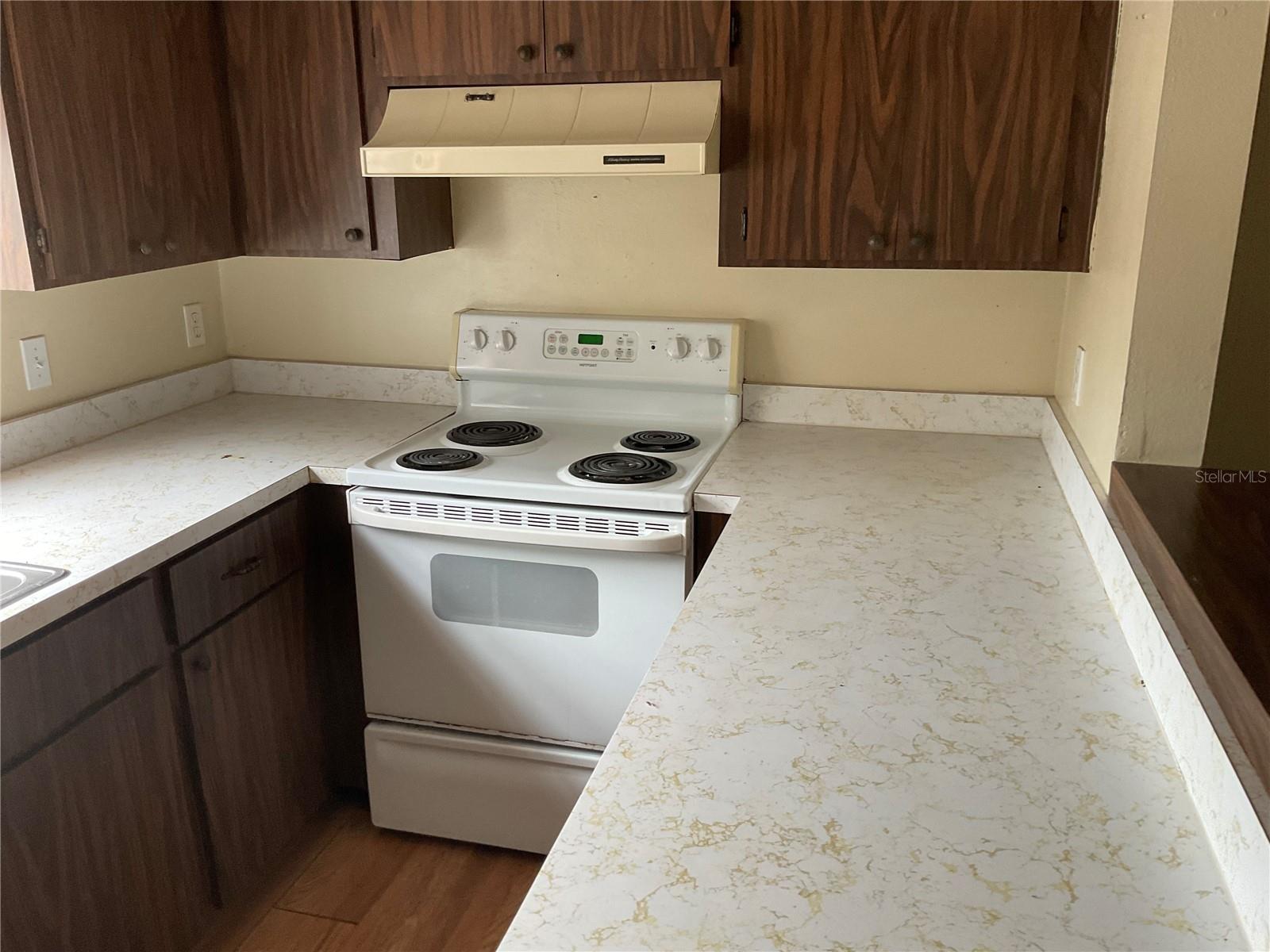 1011 Lakeview Dr Property Photo 8