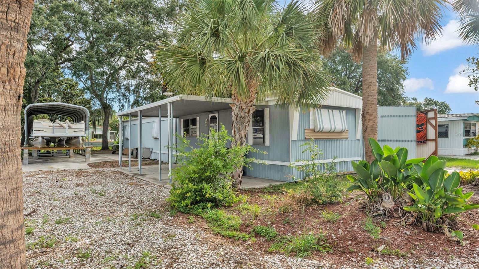 2068 Thelma Dr Property Photo 1