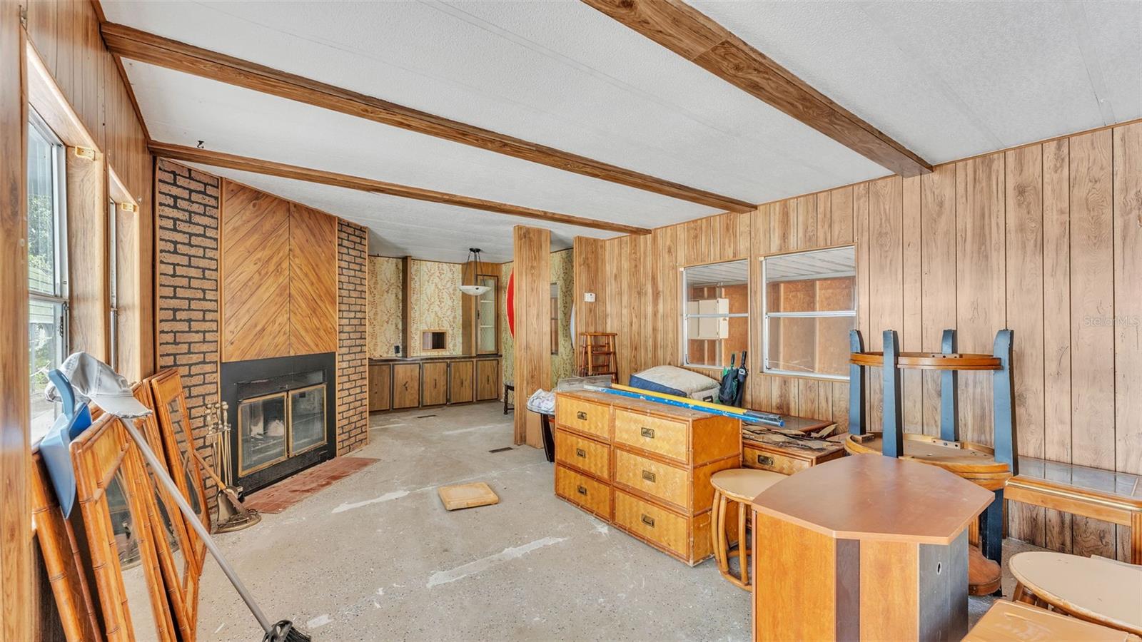 2068 Thelma Dr Property Photo 17