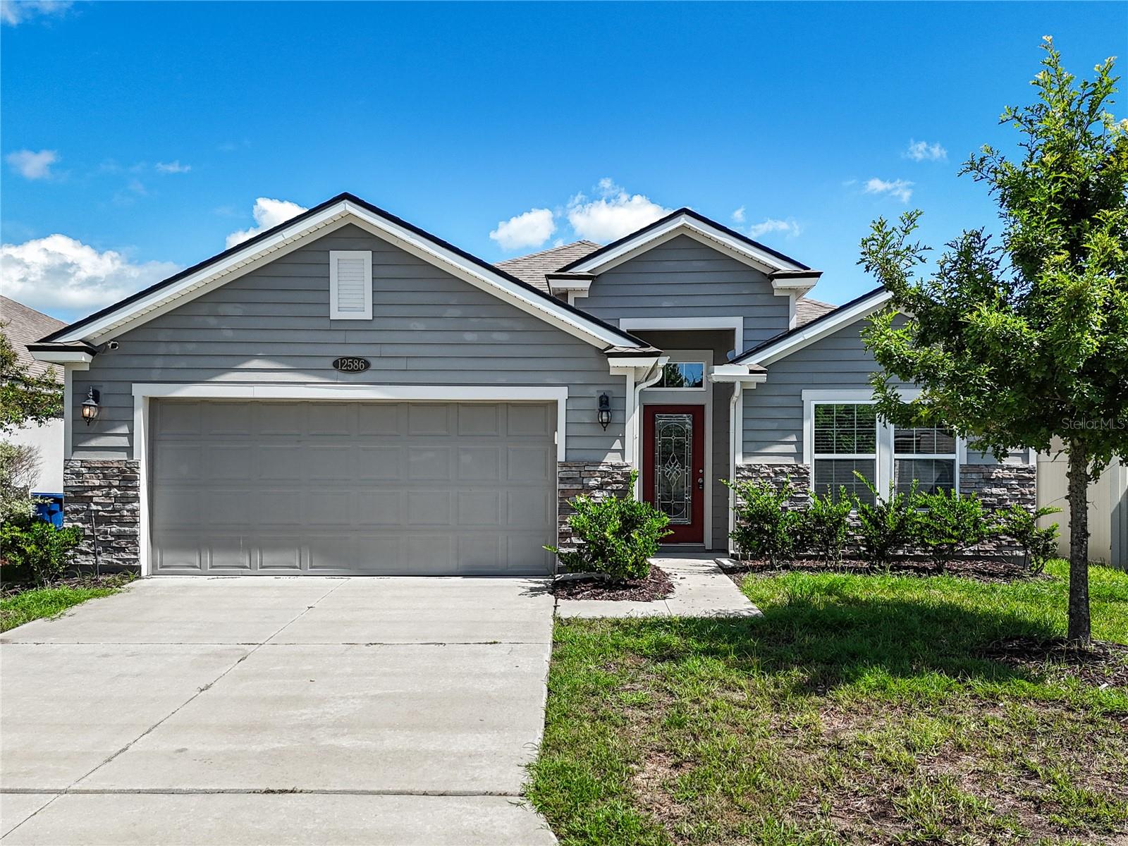 12586 Itani Way Property Photo 1