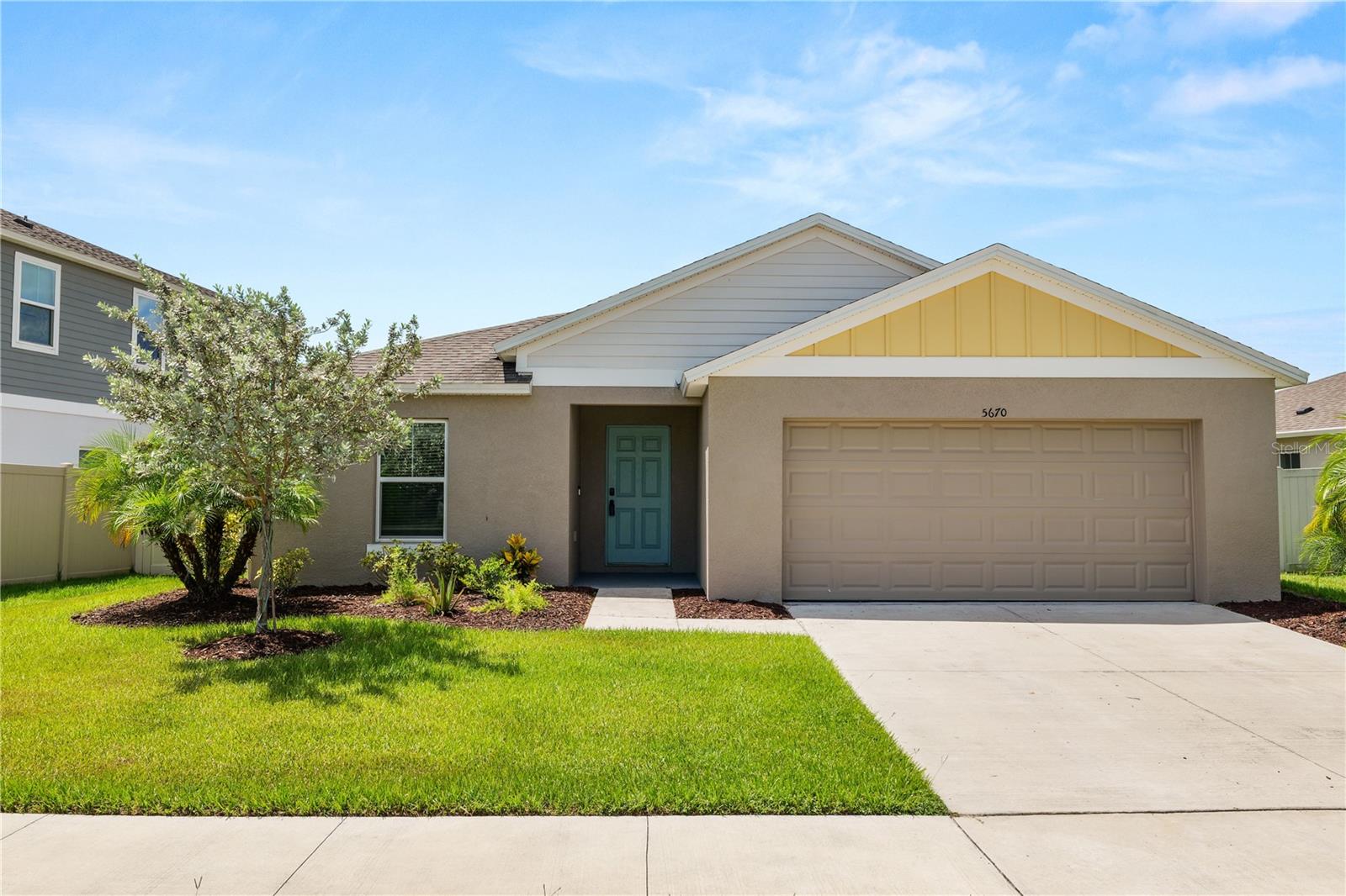 5670 Arlington River Dr Property Photo 1