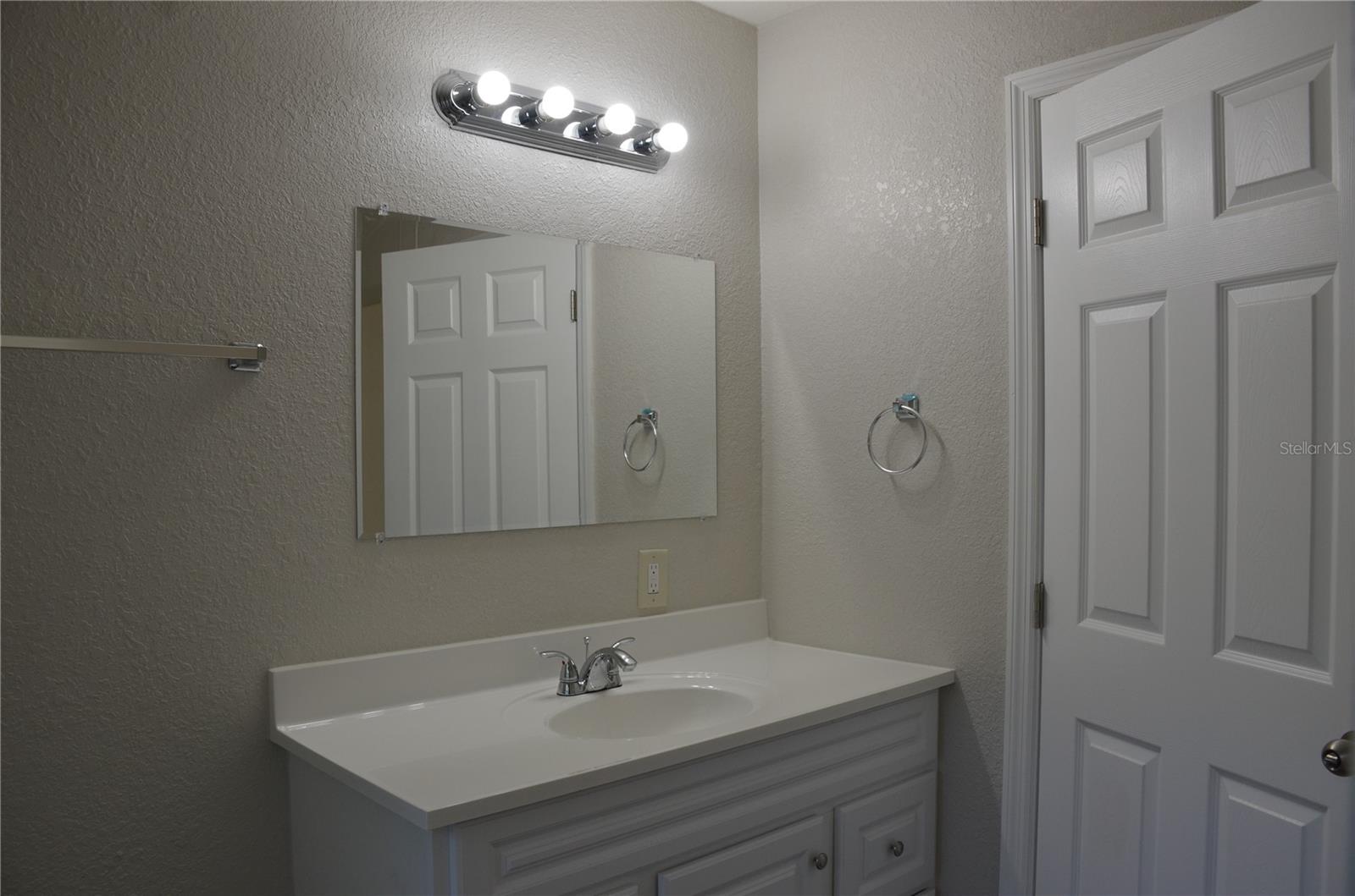 132 Mckean St #a,b Property Photo 7
