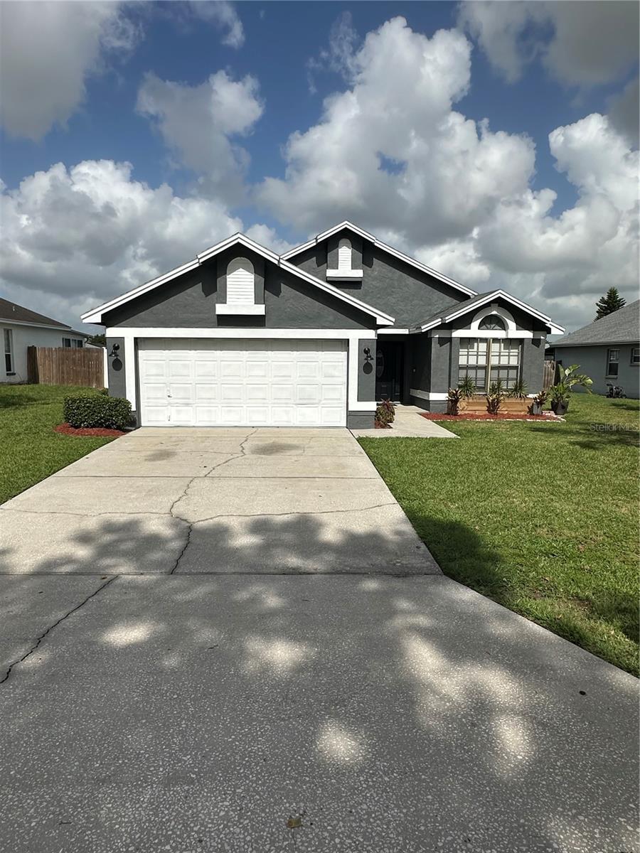 5263 Saint Lucia Dr Property Photo 1