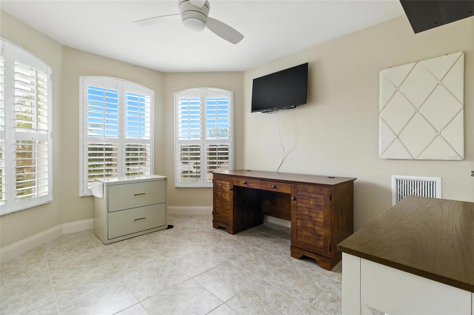 529 Meandering Way Property Photo 37