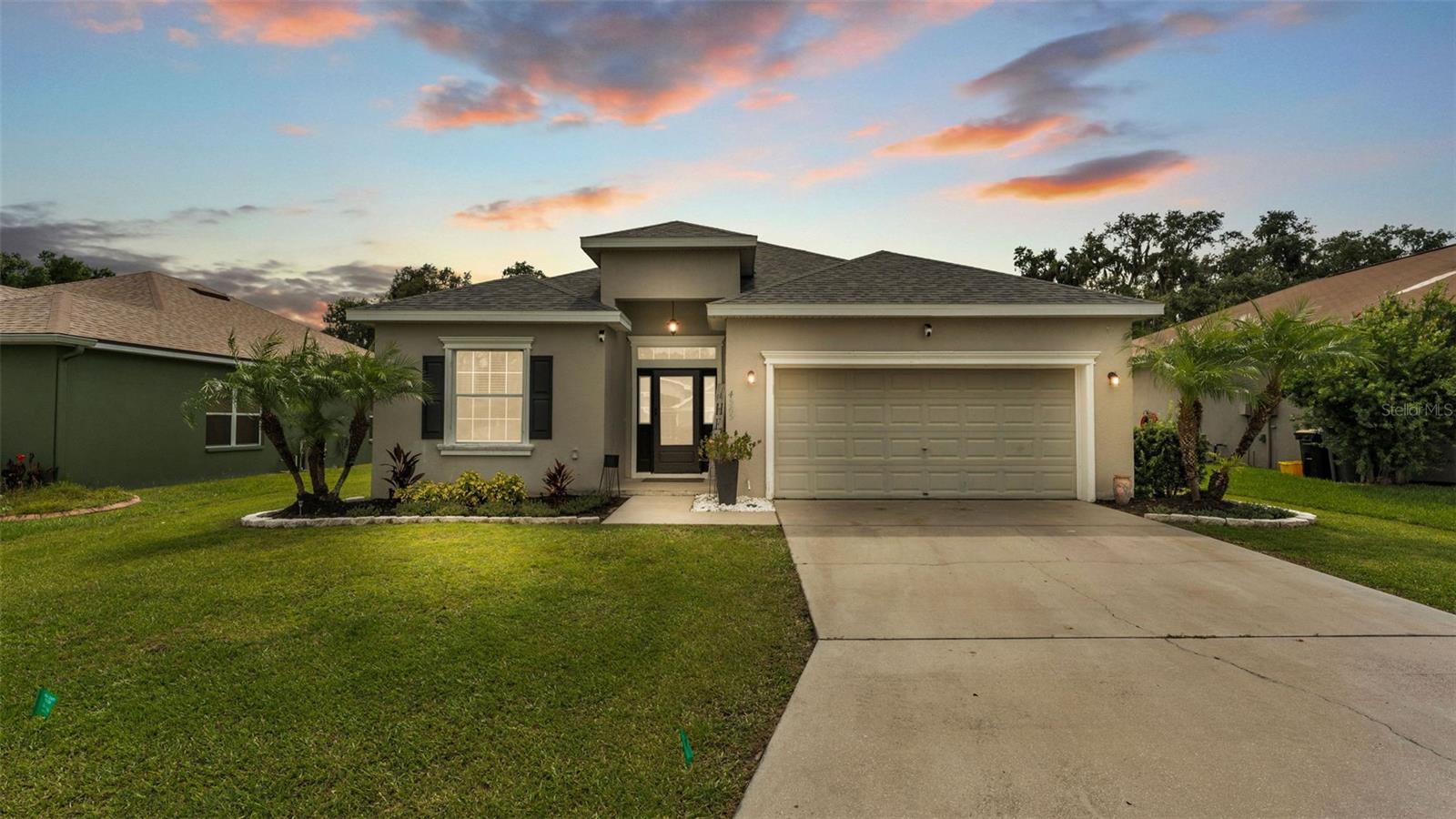 4565 Fairway Oaks Dr Property Photo 1