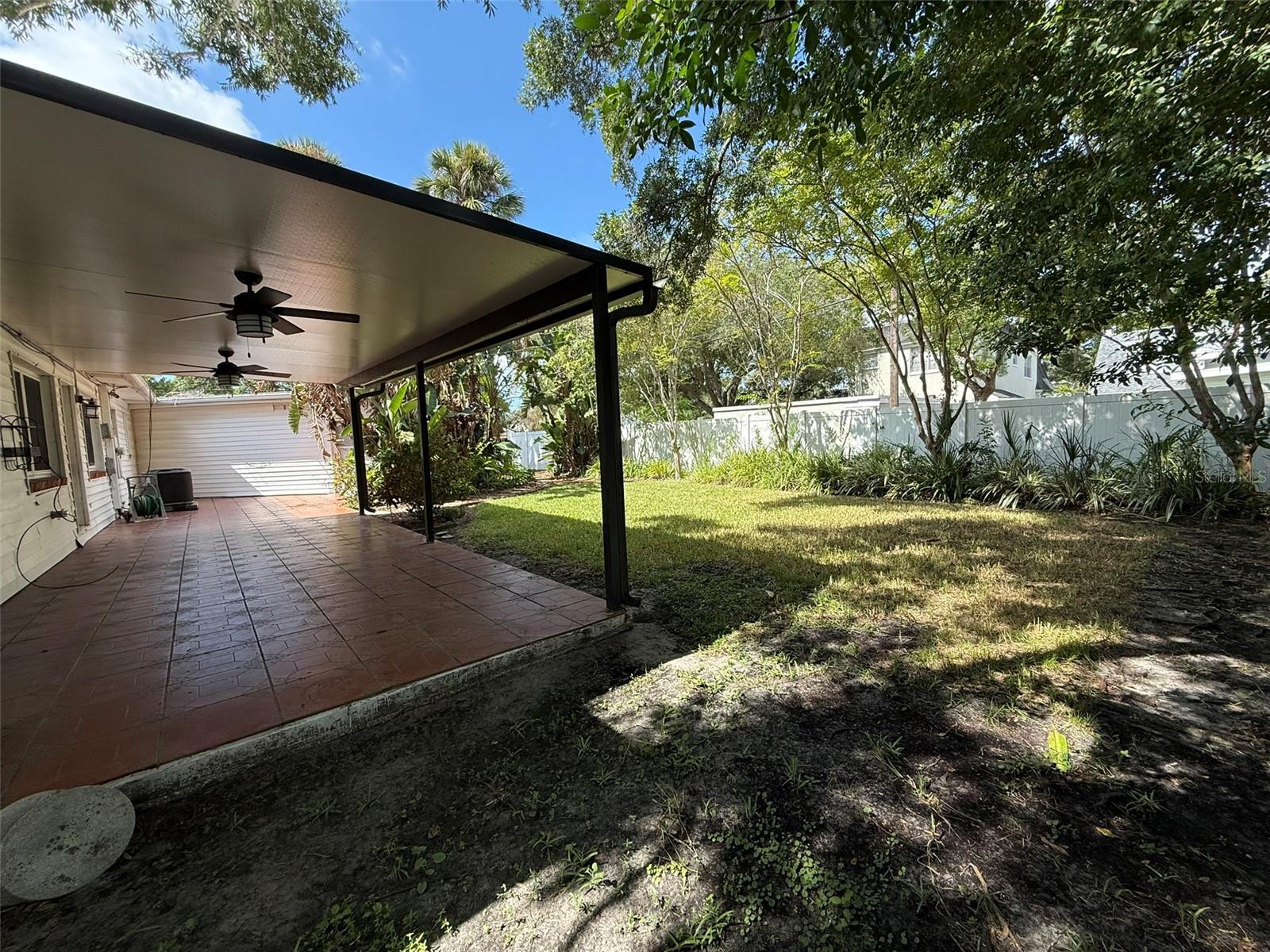 215 S West Shore Blvd Property Photo 4