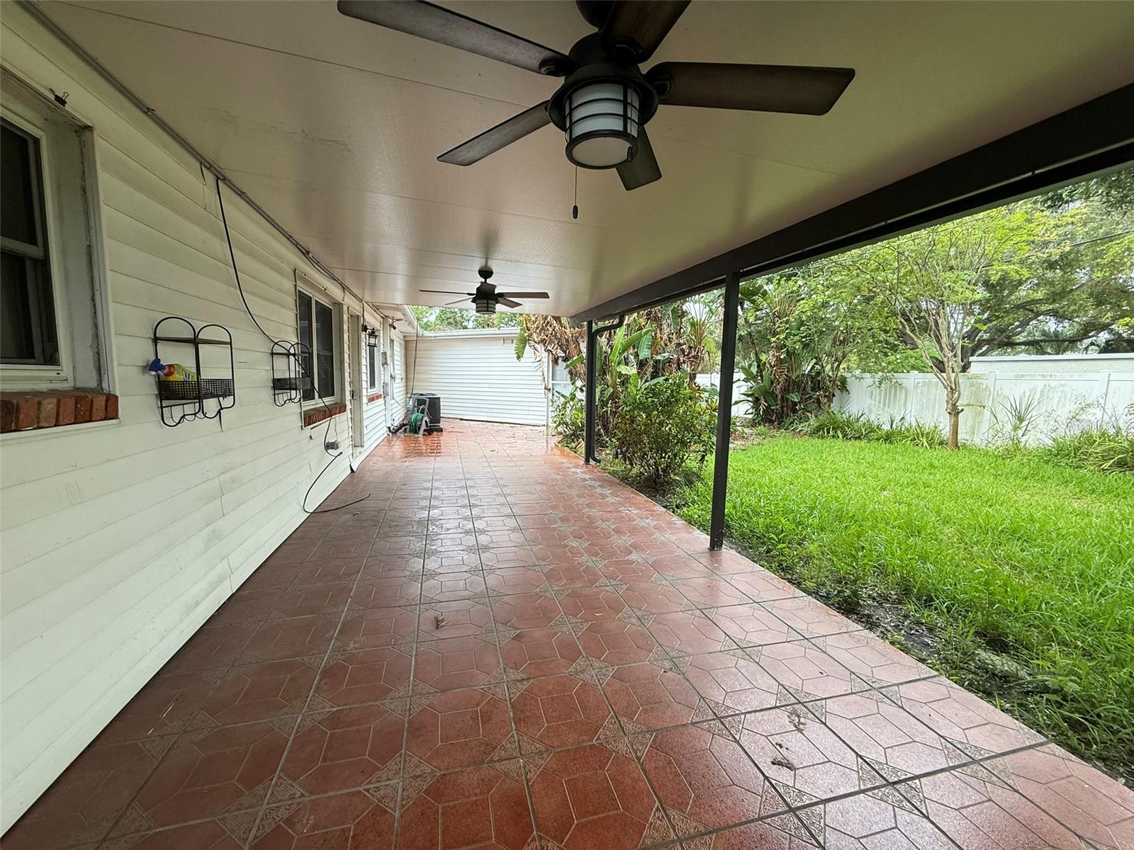 215 S West Shore Blvd Property Photo 5