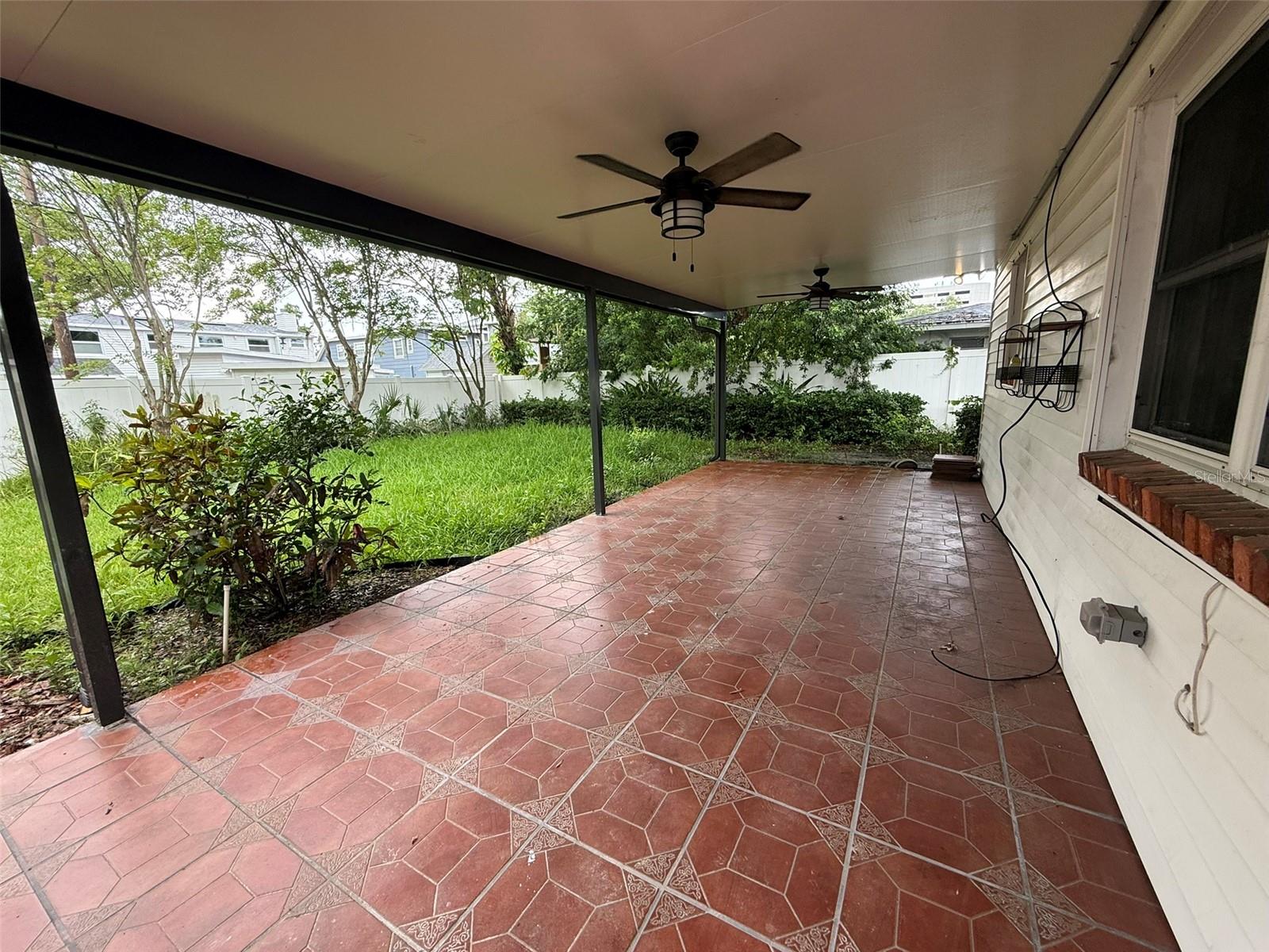 215 S West Shore Blvd Property Photo 6