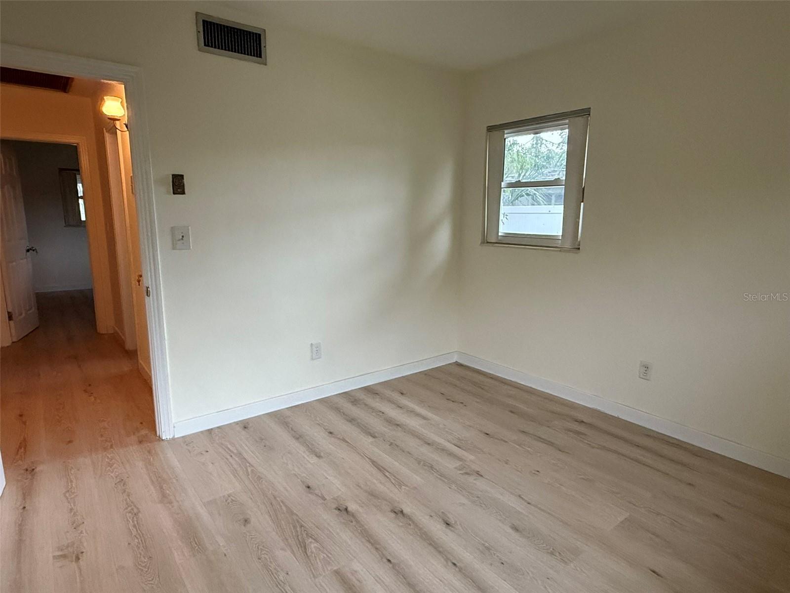 215 S West Shore Blvd Property Photo 14