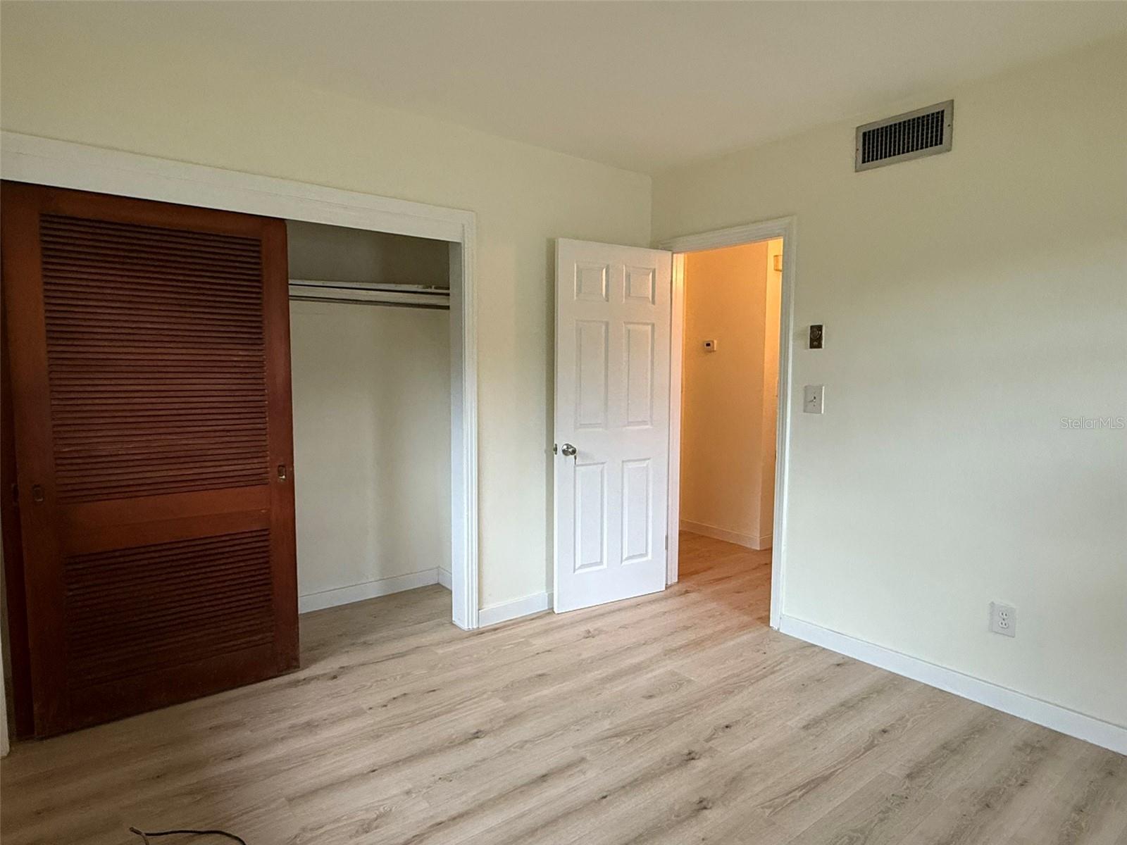 215 S West Shore Blvd Property Photo 15