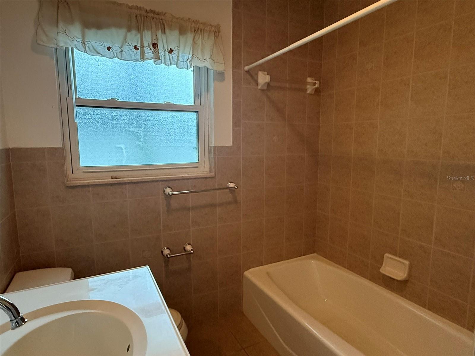 215 S West Shore Blvd Property Photo 16