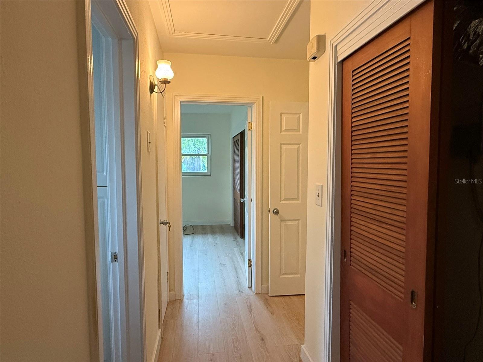 215 S West Shore Blvd Property Photo 18