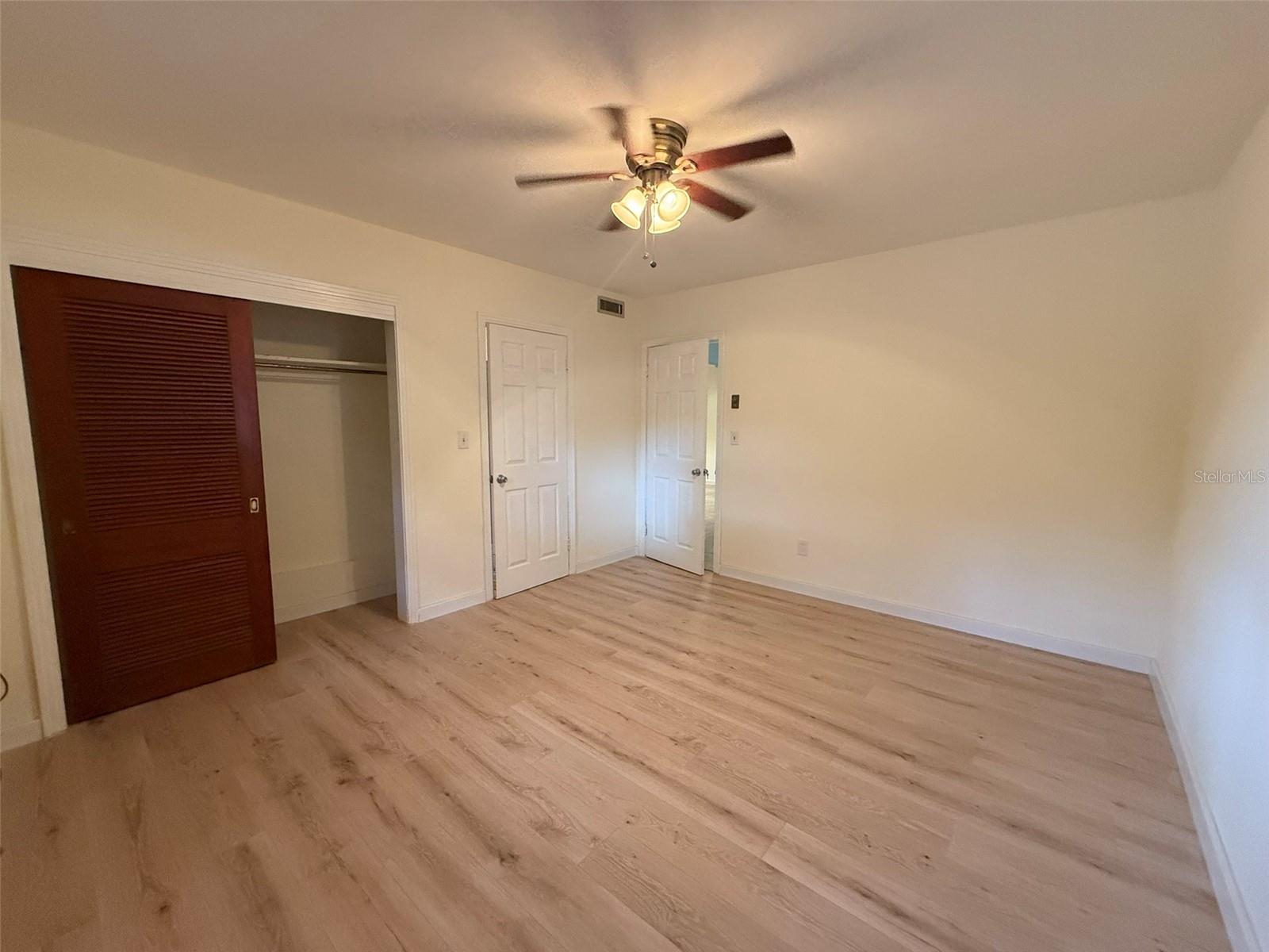 215 S West Shore Blvd Property Photo 21