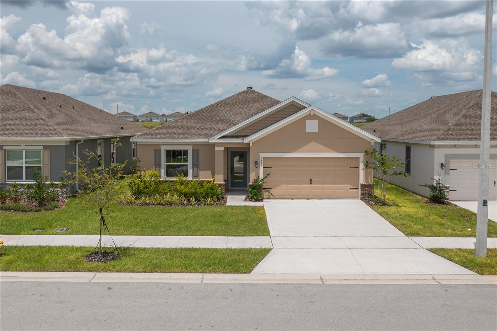 2335 Selenia St Property Photo 1
