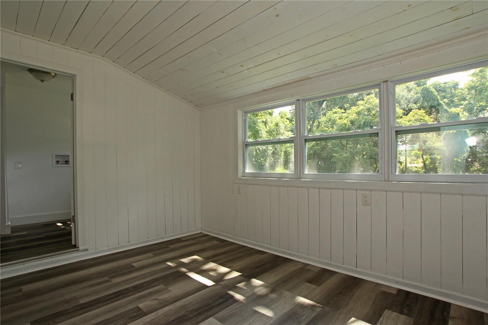 4925 Magnolia Ave Property Photo 10