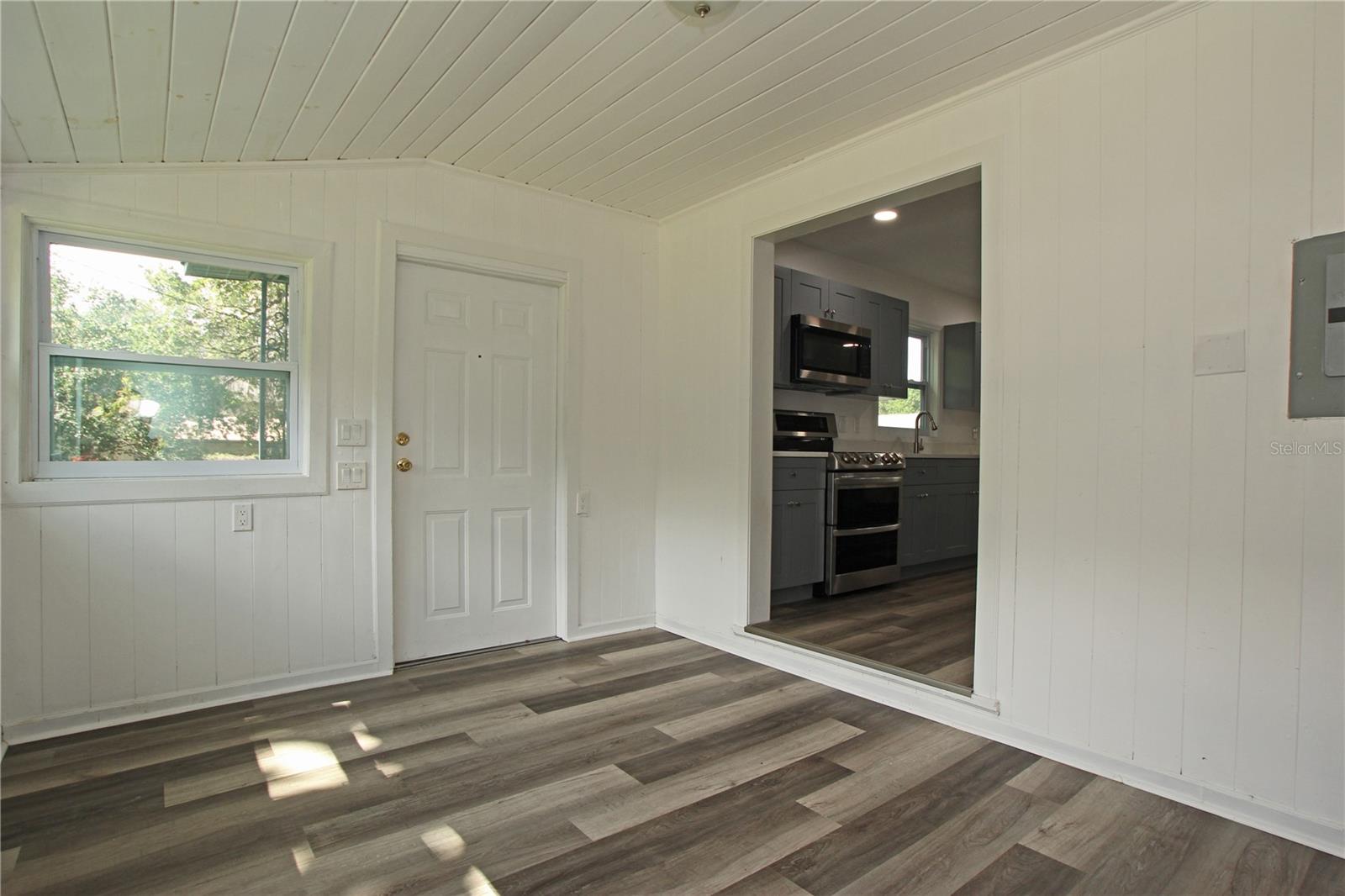 4925 Magnolia Ave Property Photo 12