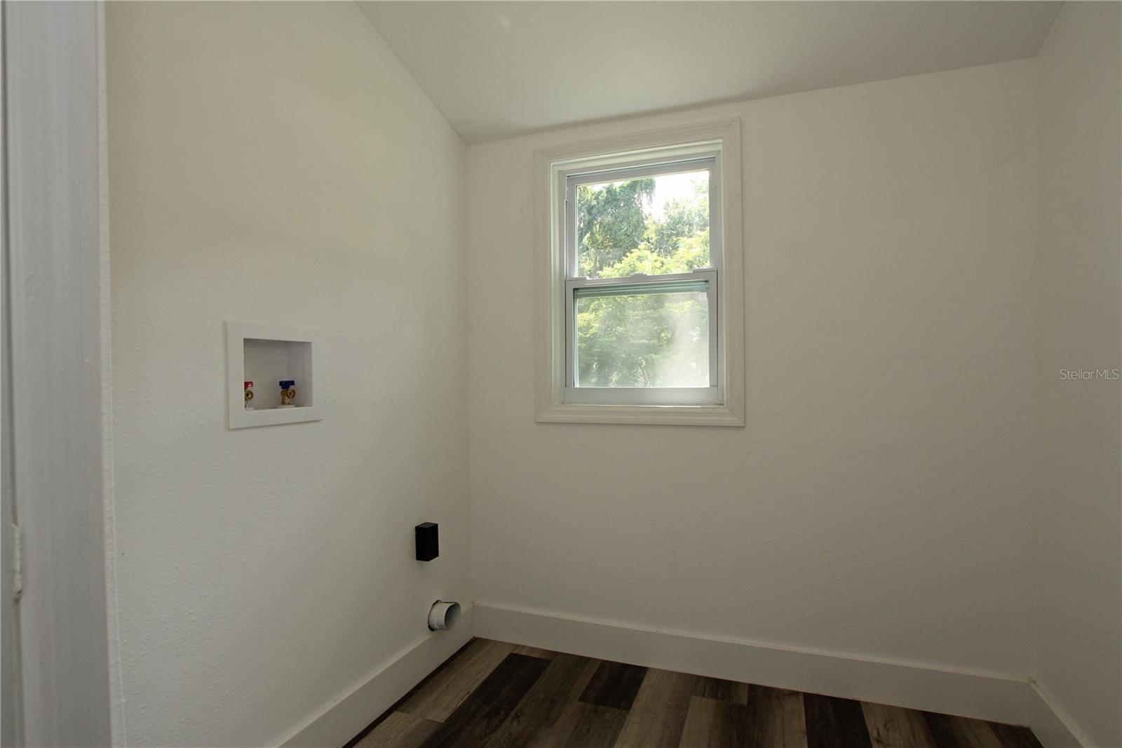 4925 Magnolia Ave Property Photo 14
