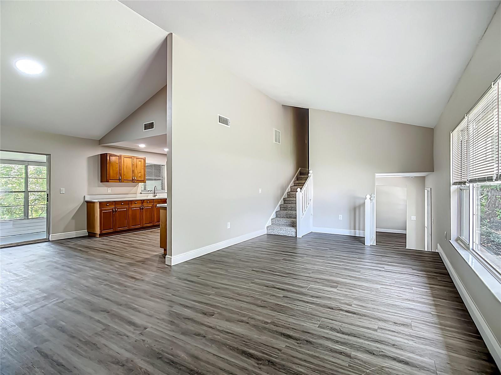 1631 Monterey Ln Property Photo 14