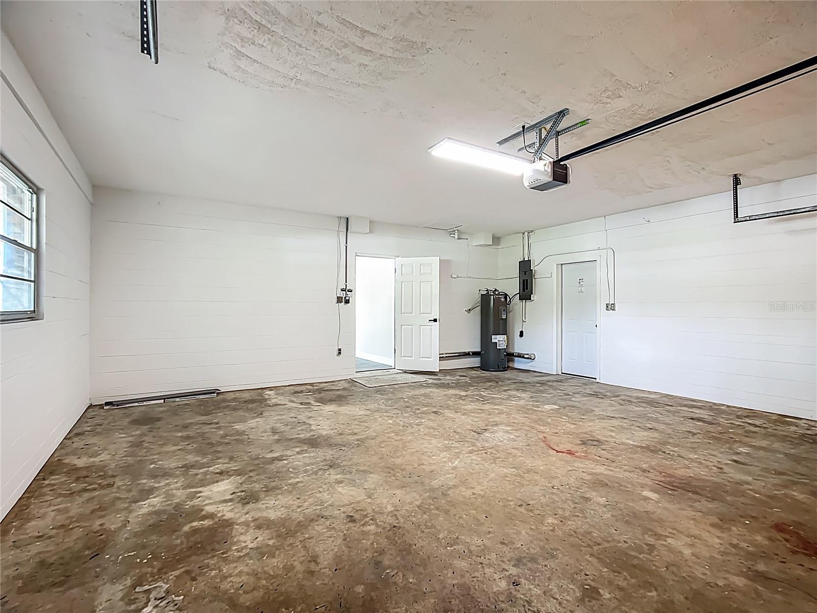 1631 Monterey Ln Property Photo 43