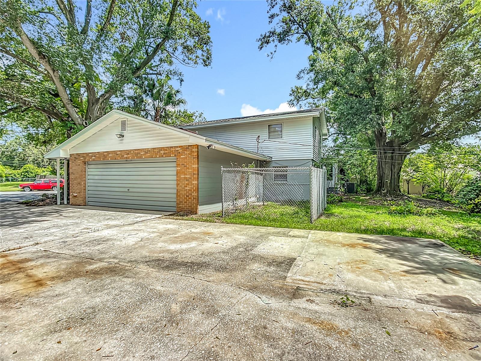 1631 Monterey Ln Property Photo 48