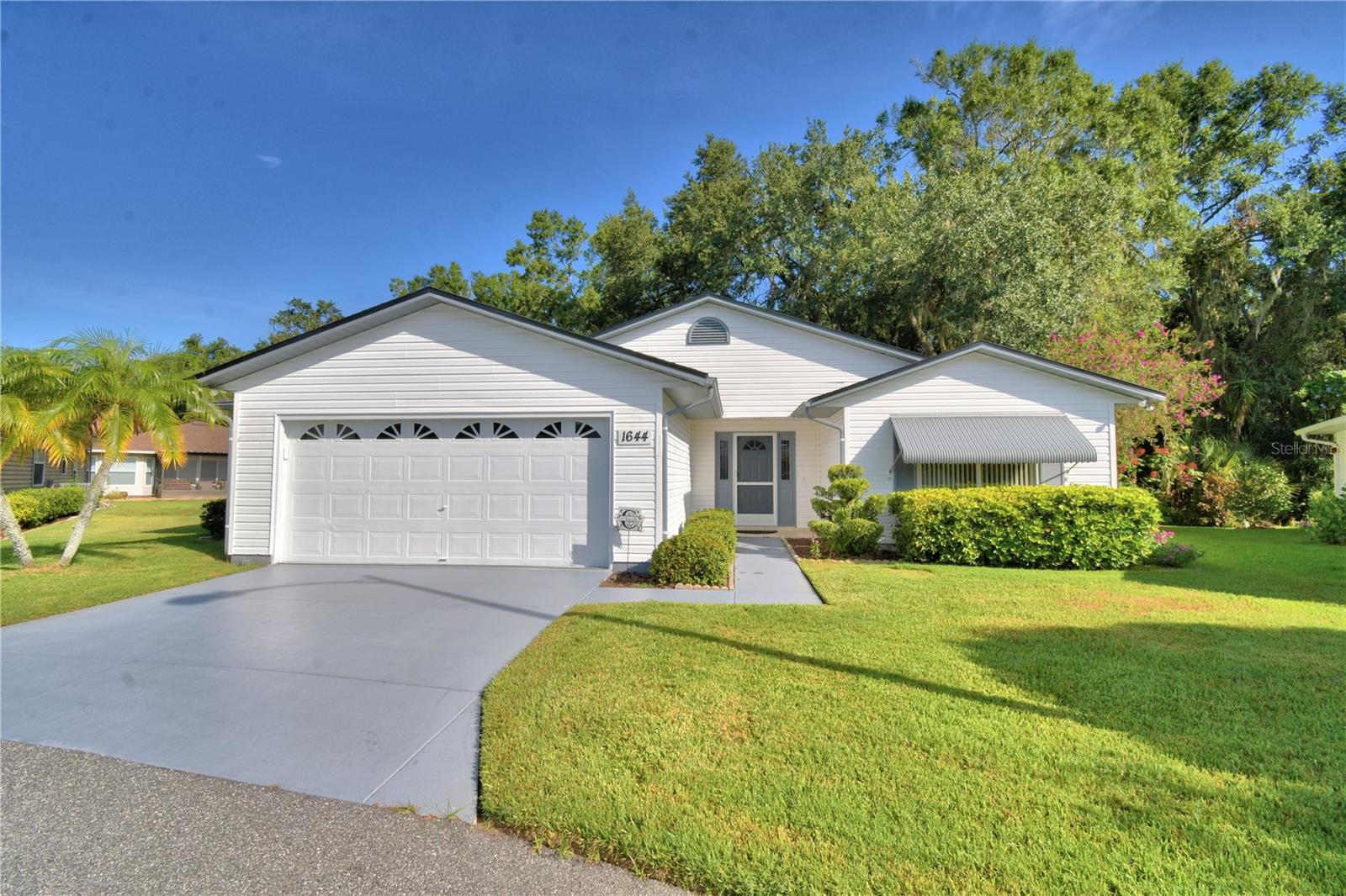 1644 Birchwood Loop Property Photo 1