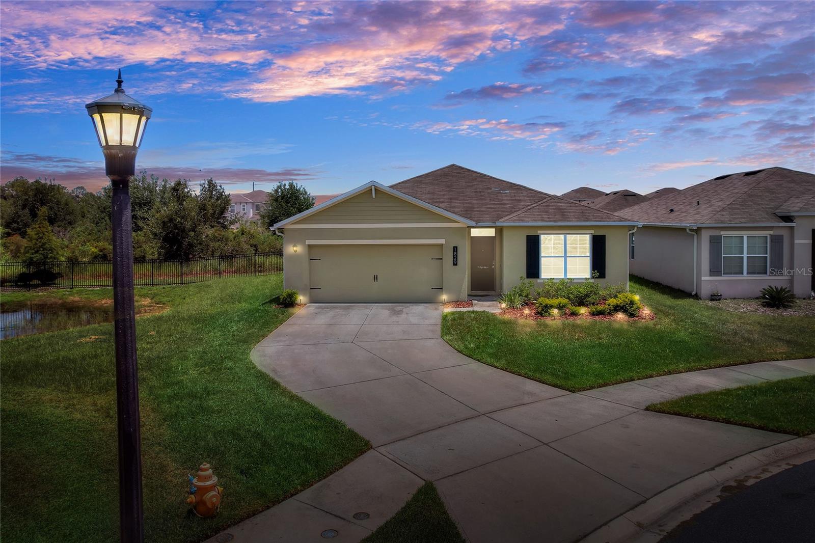 1829 Pristine Loop Property Photo 1
