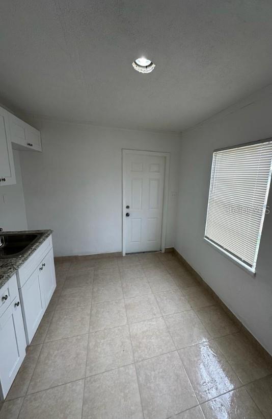 1238 Herschell St Property Photo 4