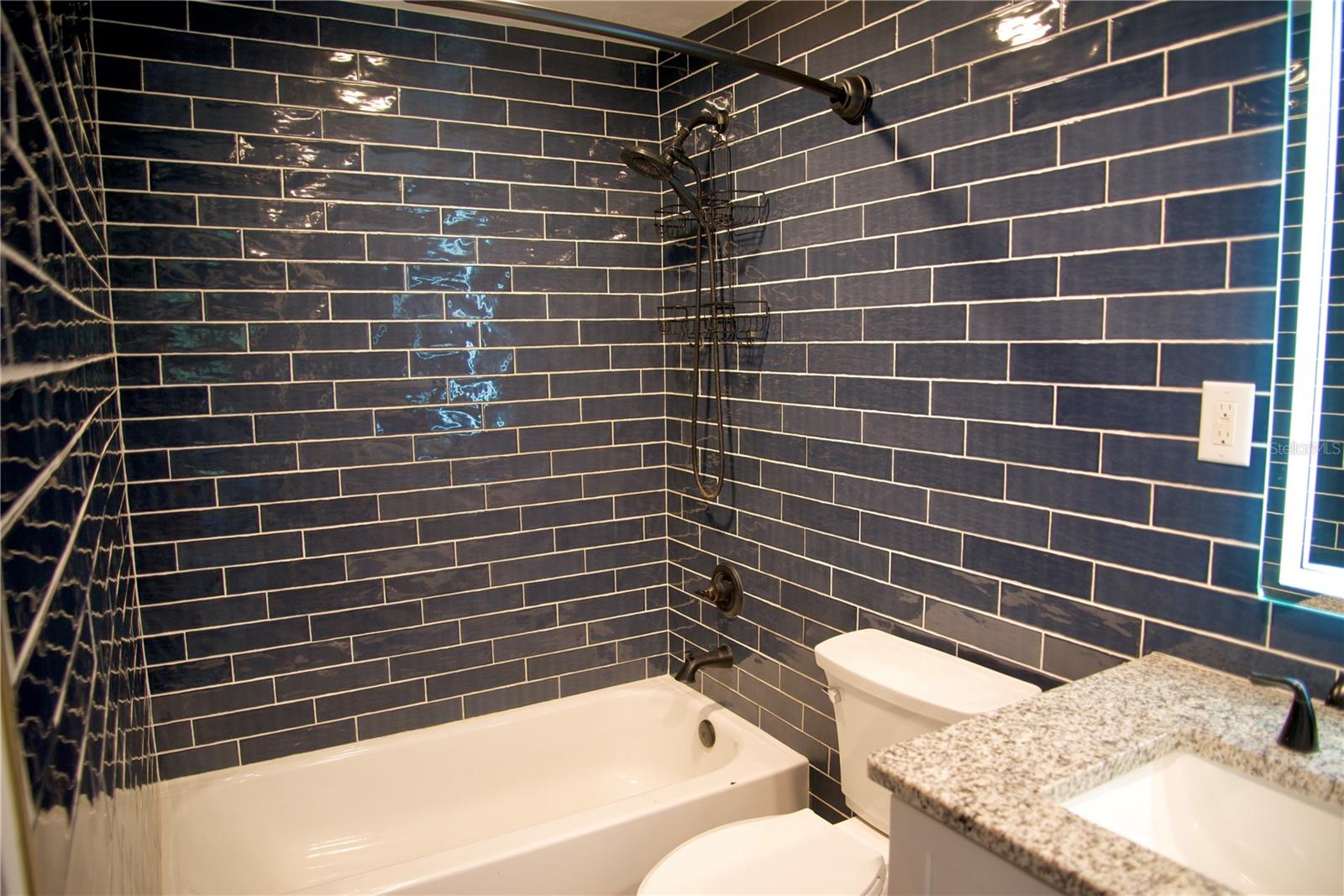 220 N Idlewood Ave #204 Property Photo 6