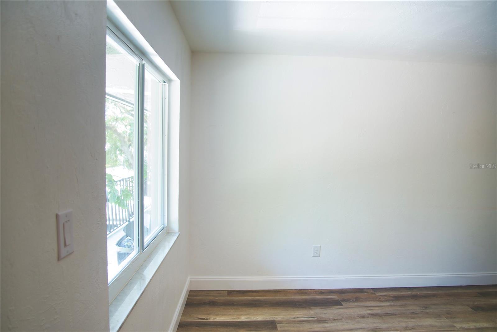 220 N Idlewood Ave #204 Property Photo 15