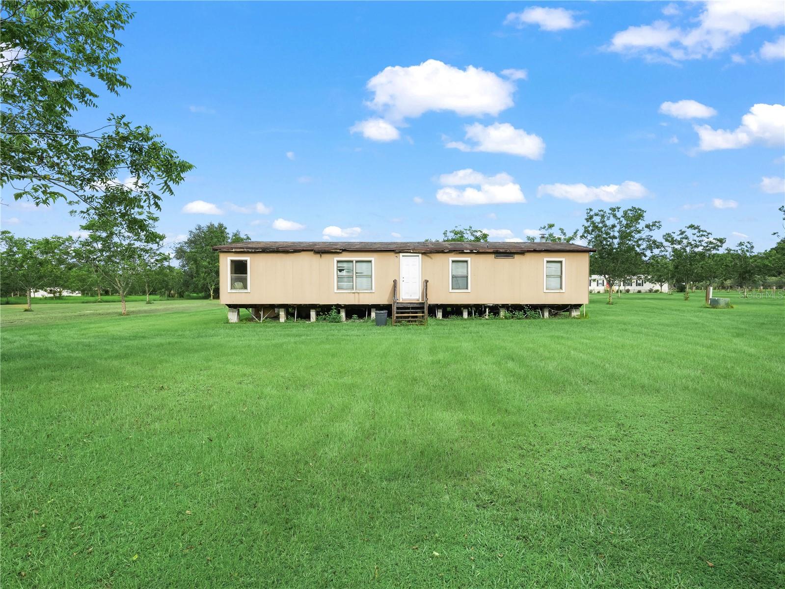 L4955872 Property Photo 1
