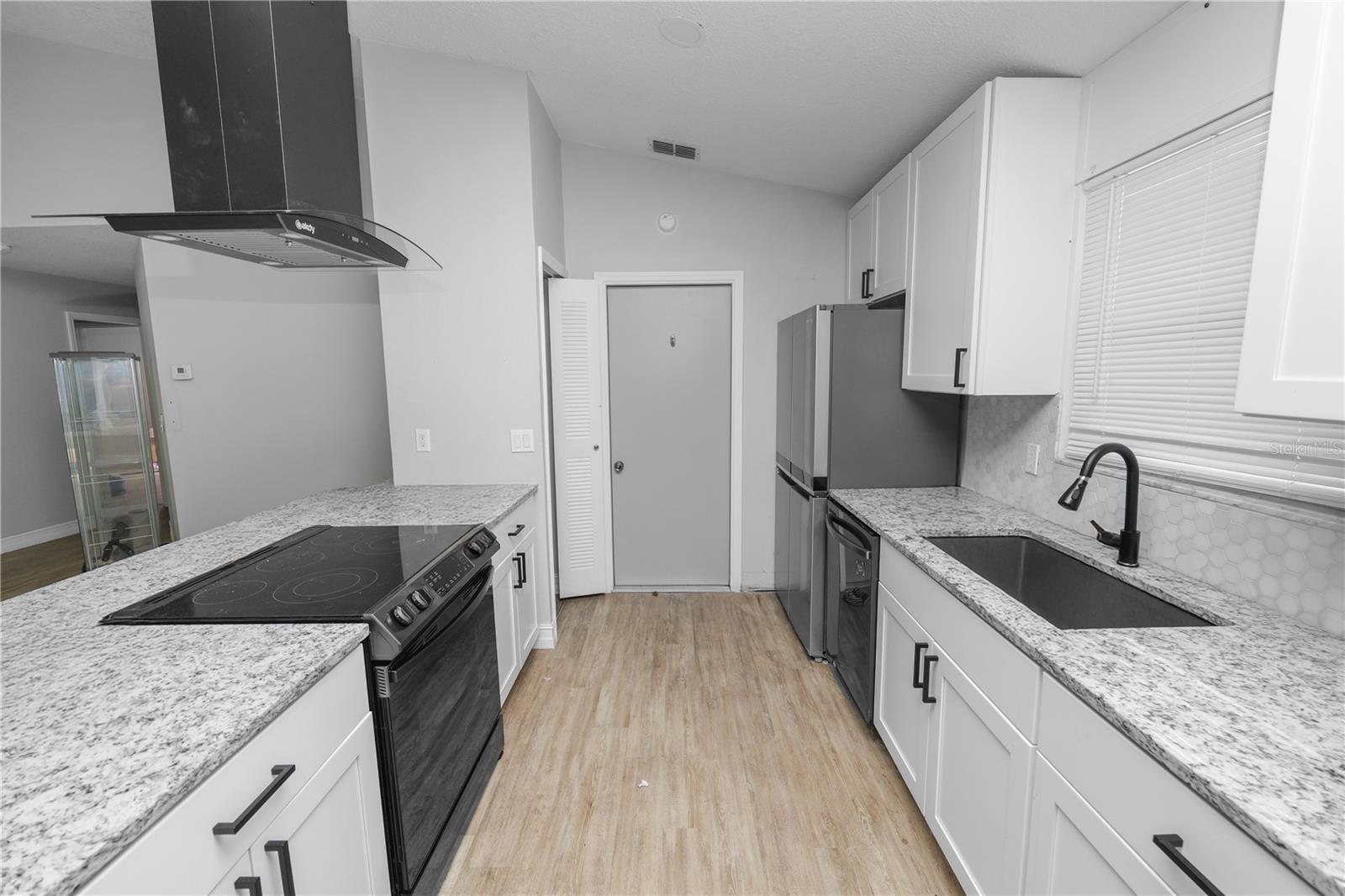 3307 Fox Ridge Dr Property Photo 8