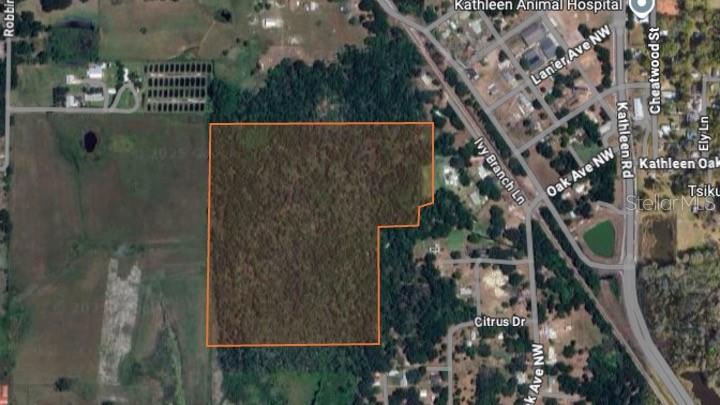 Trail Oaks Ln Property Photo 1