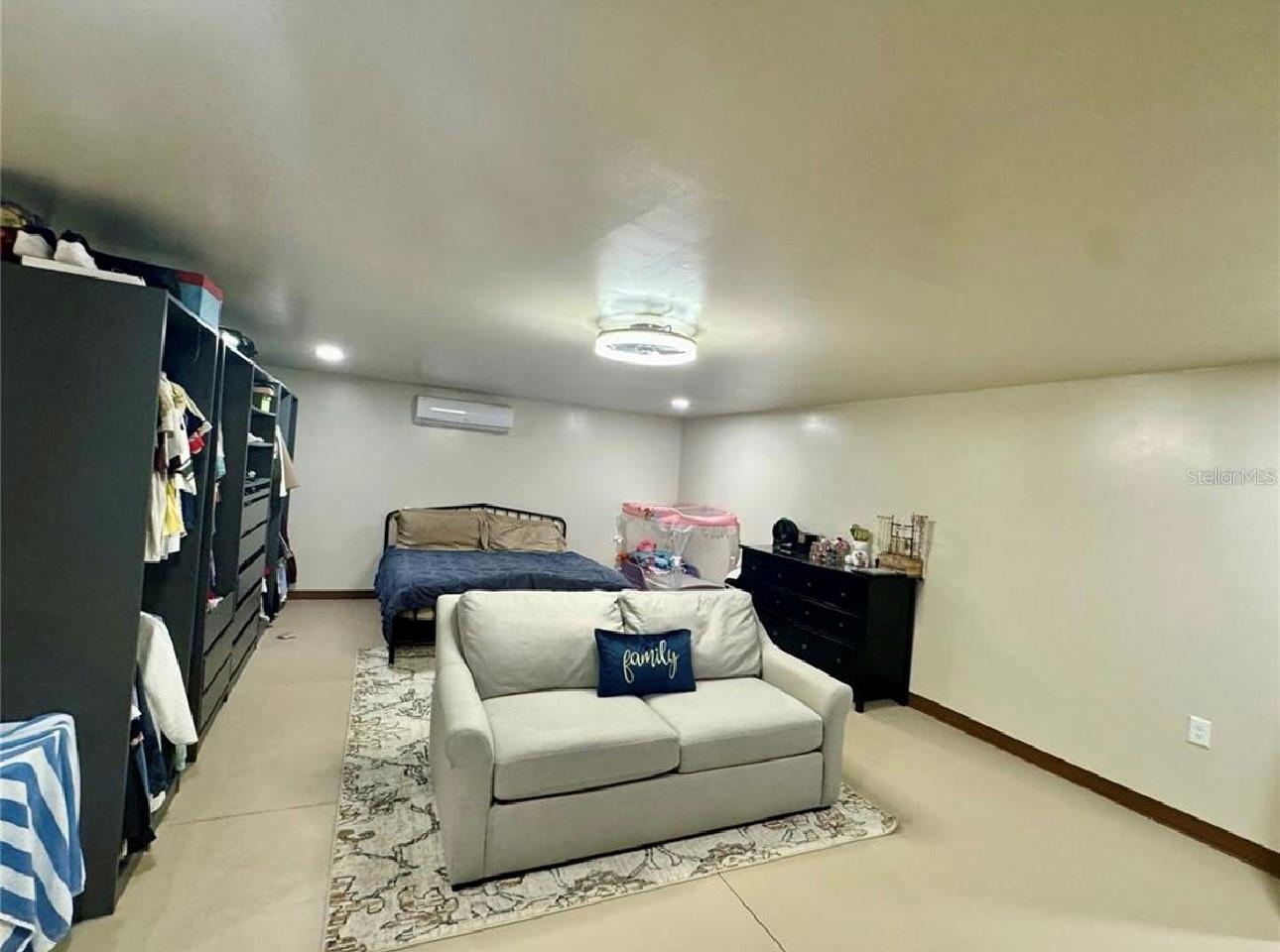 5832 Holmes Dr Property Photo 12