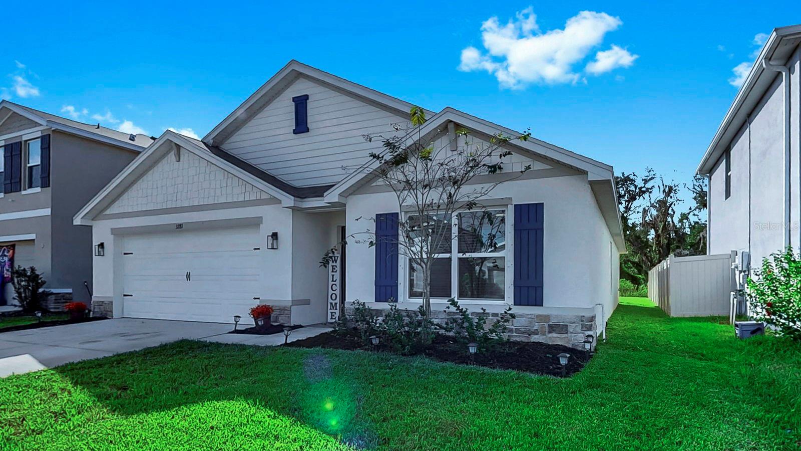 3281 Silver Date Dr Property Photo 3
