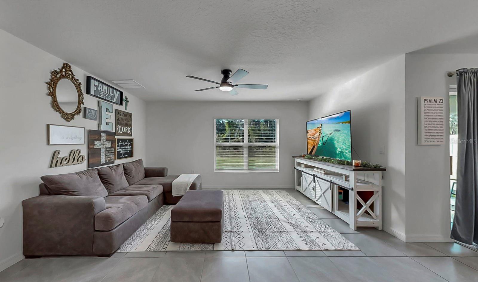 3281 Silver Date Dr Property Photo 6
