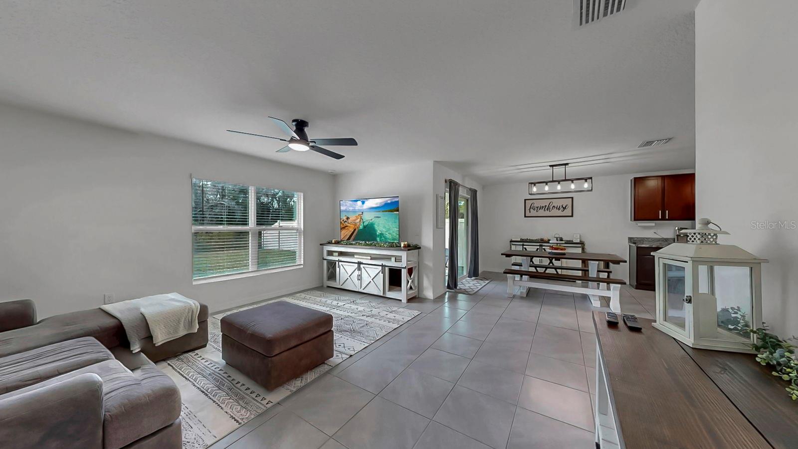3281 Silver Date Dr Property Photo 7