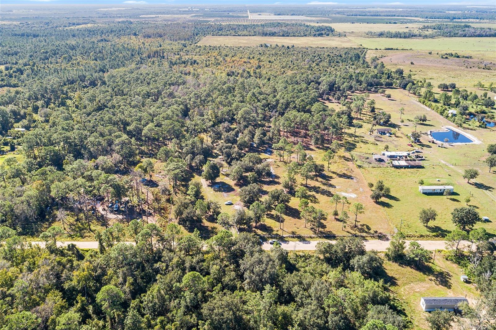 1405 Fazzini Dr Property Photo 15