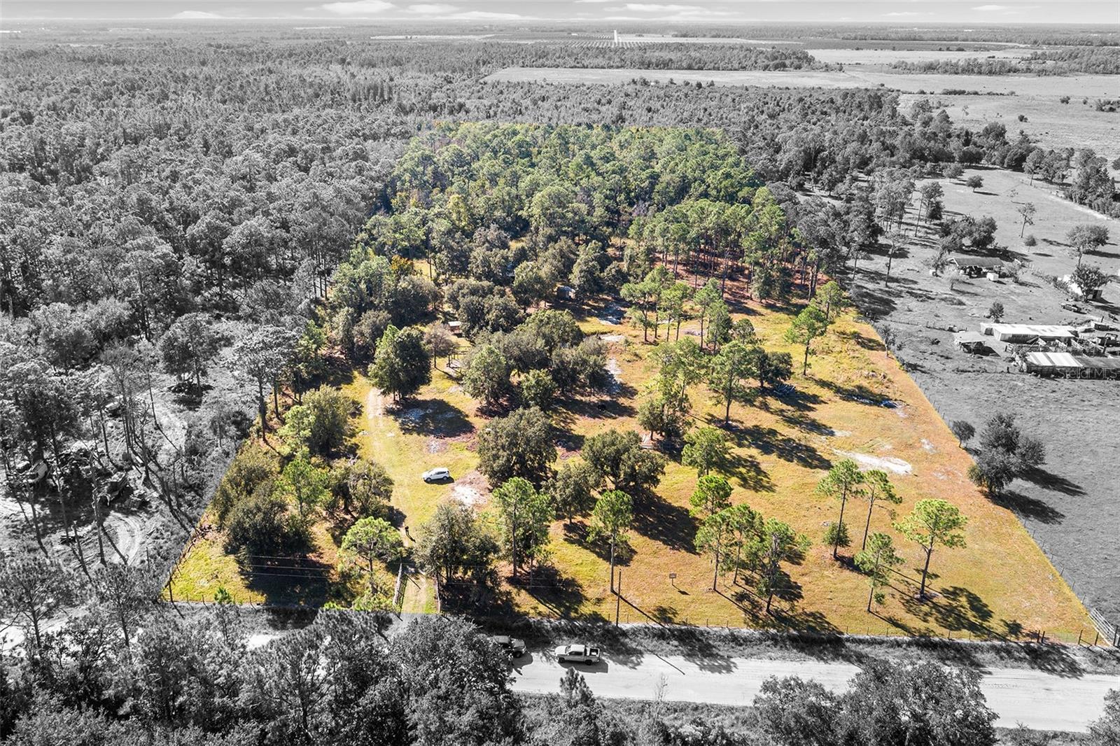 1405 Fazzini Dr Property Photo 19