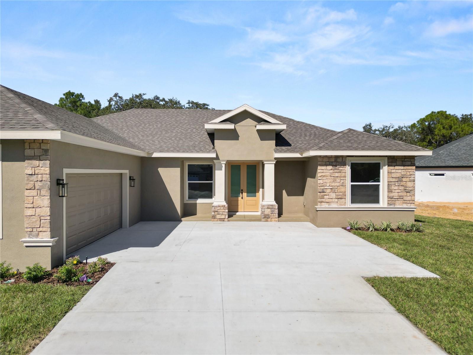 4300 Cremona Dr Property Photo 3