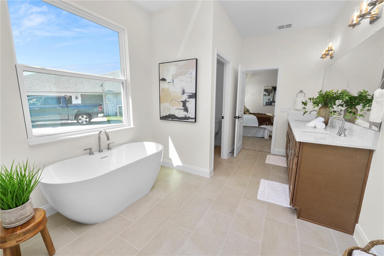 4300 Cremona Dr Property Photo 32