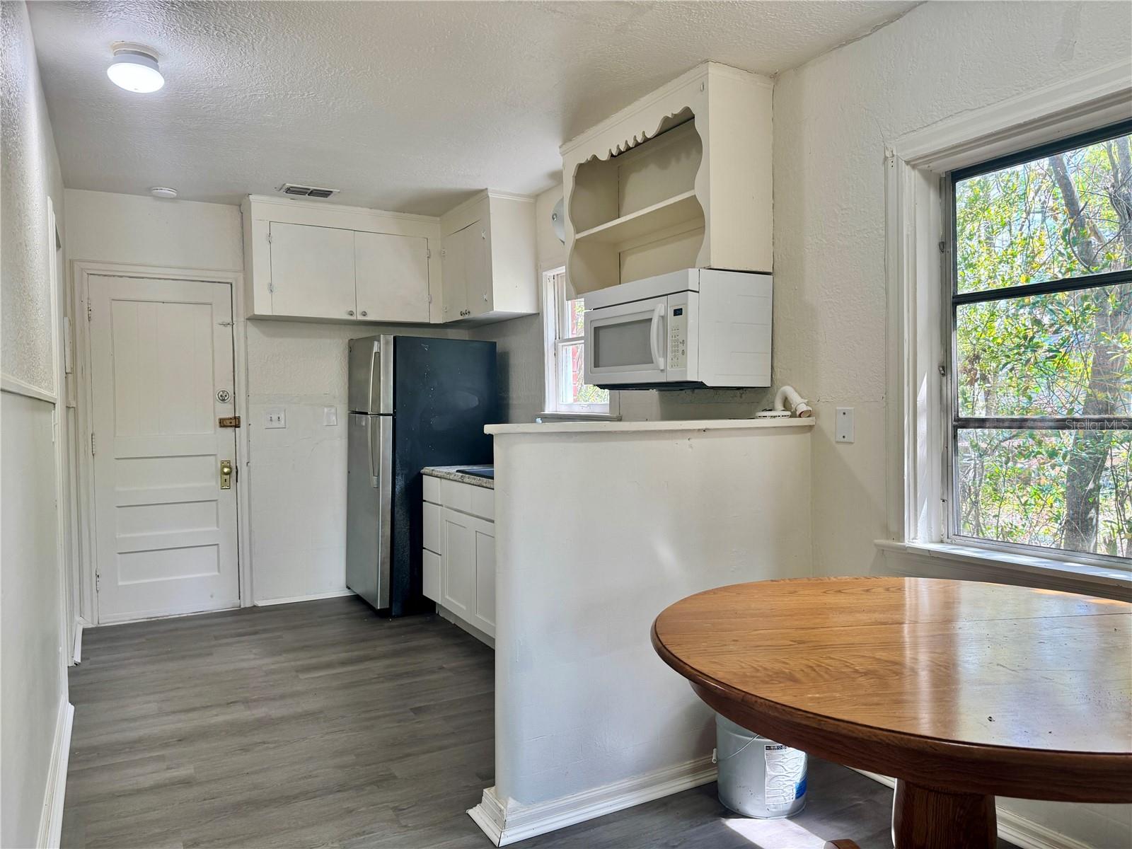 425 E Sessoms Ave Property Photo 15