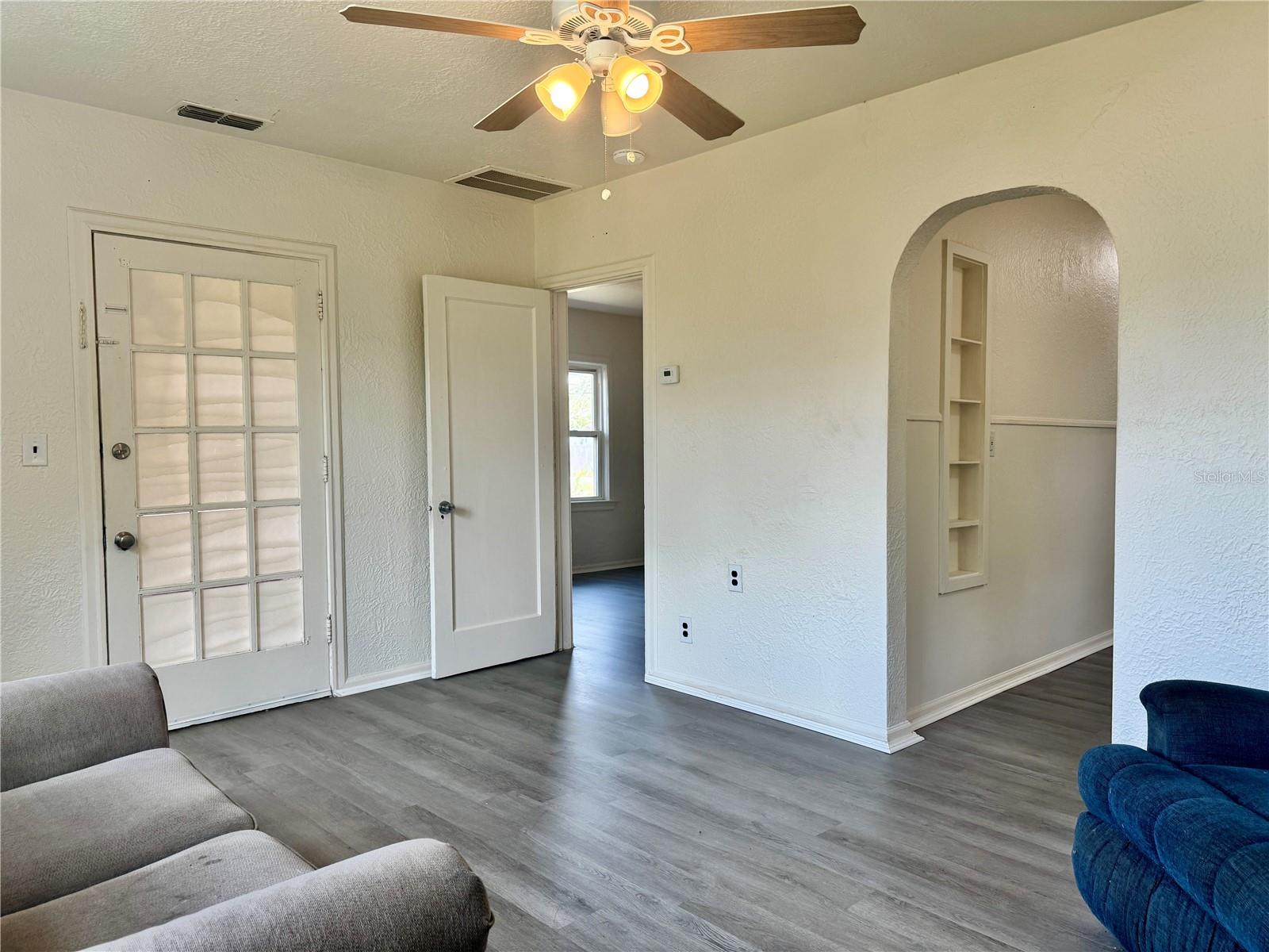 425 E Sessoms Ave Property Photo 16