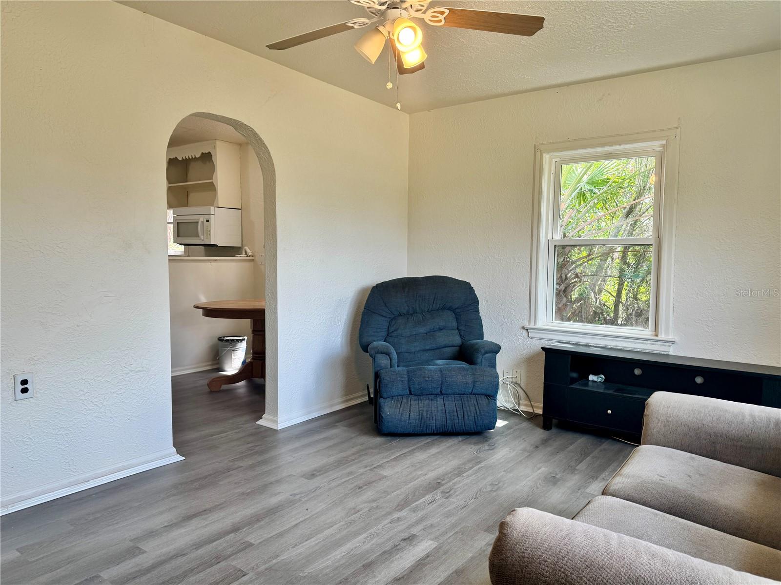 425 E Sessoms Ave Property Photo 17