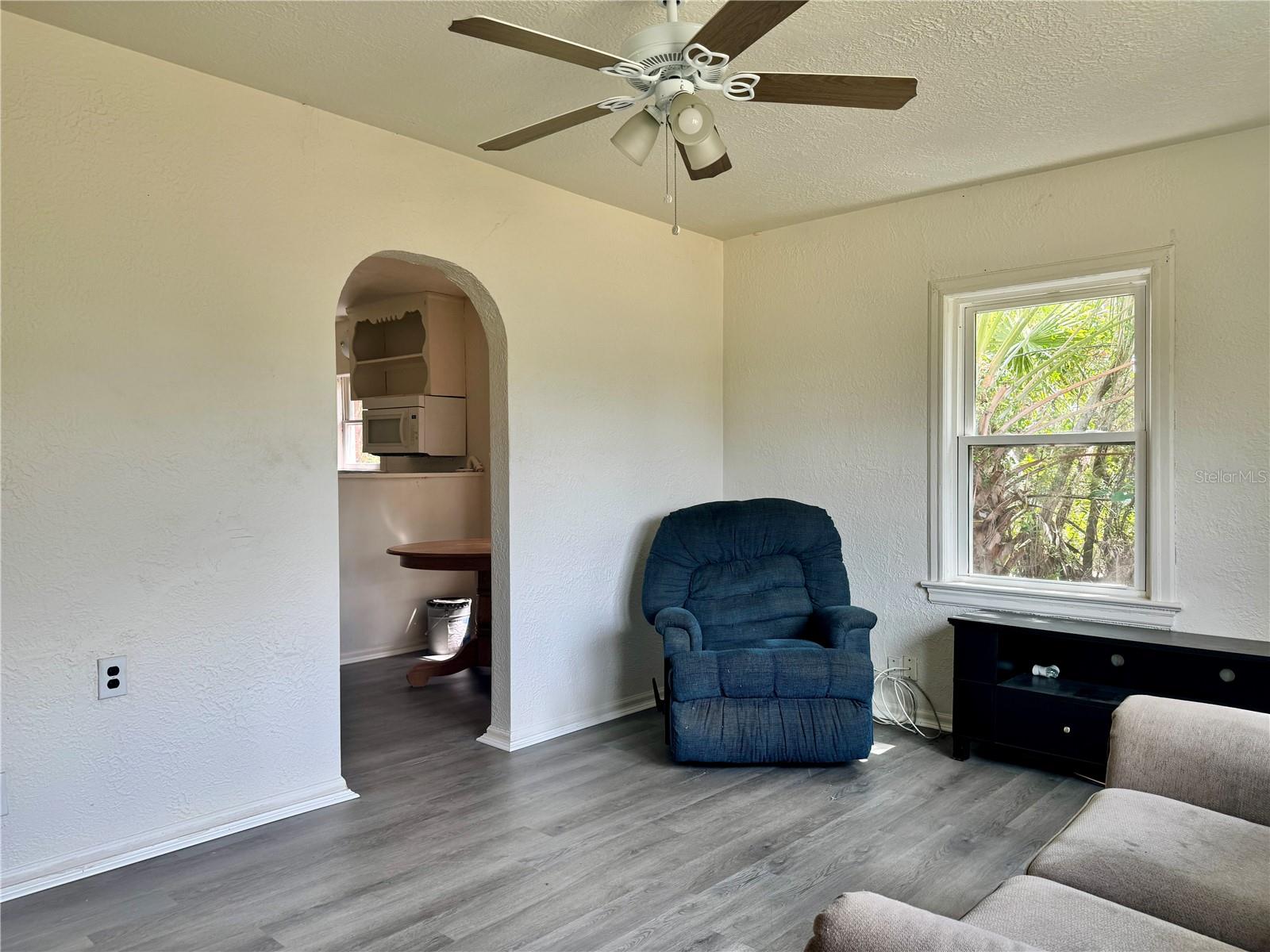 425 E Sessoms Ave Property Photo 22