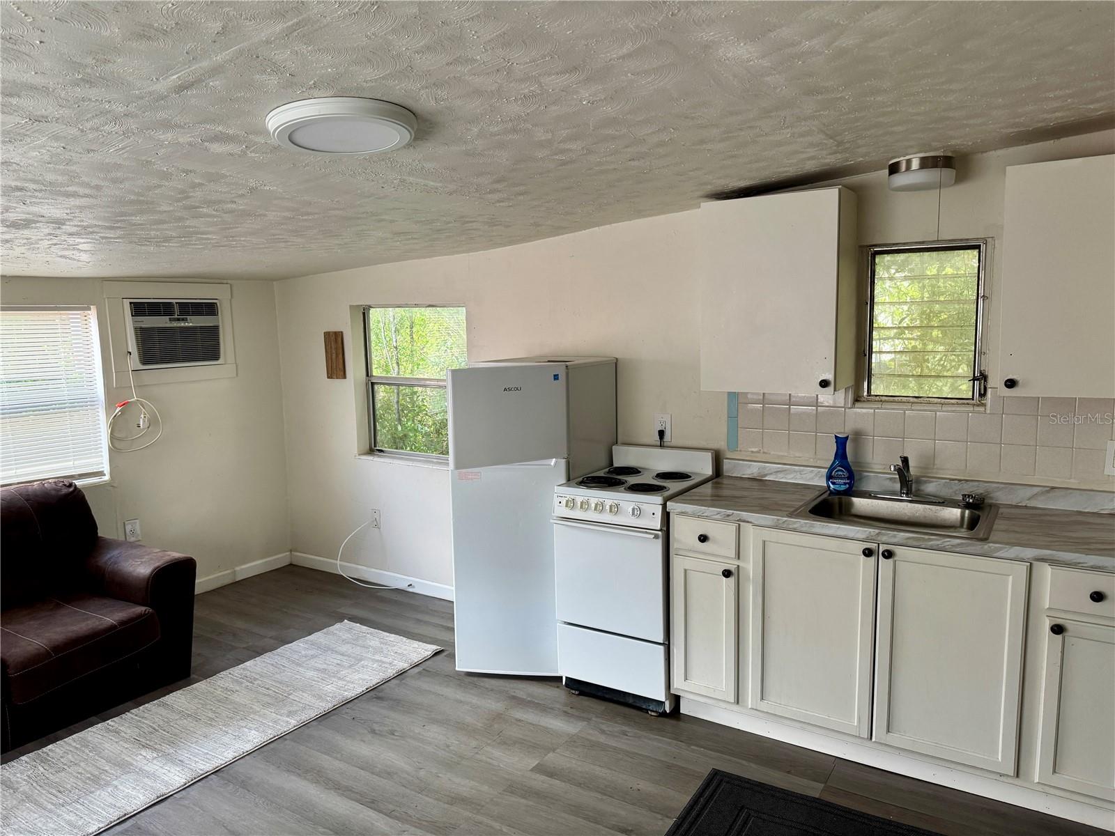 425 E Sessoms Ave Property Photo 39