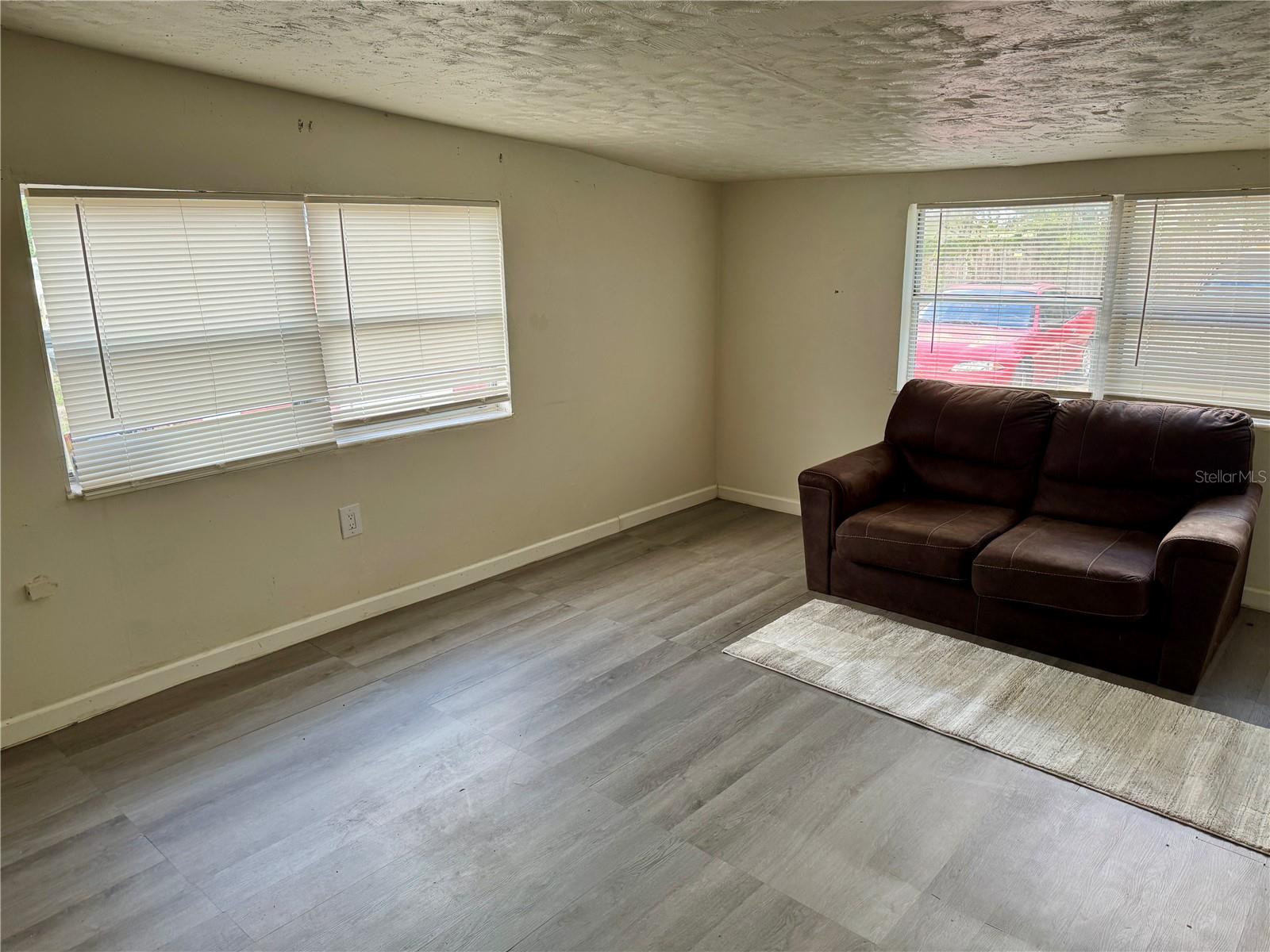 425 E Sessoms Ave Property Photo 40