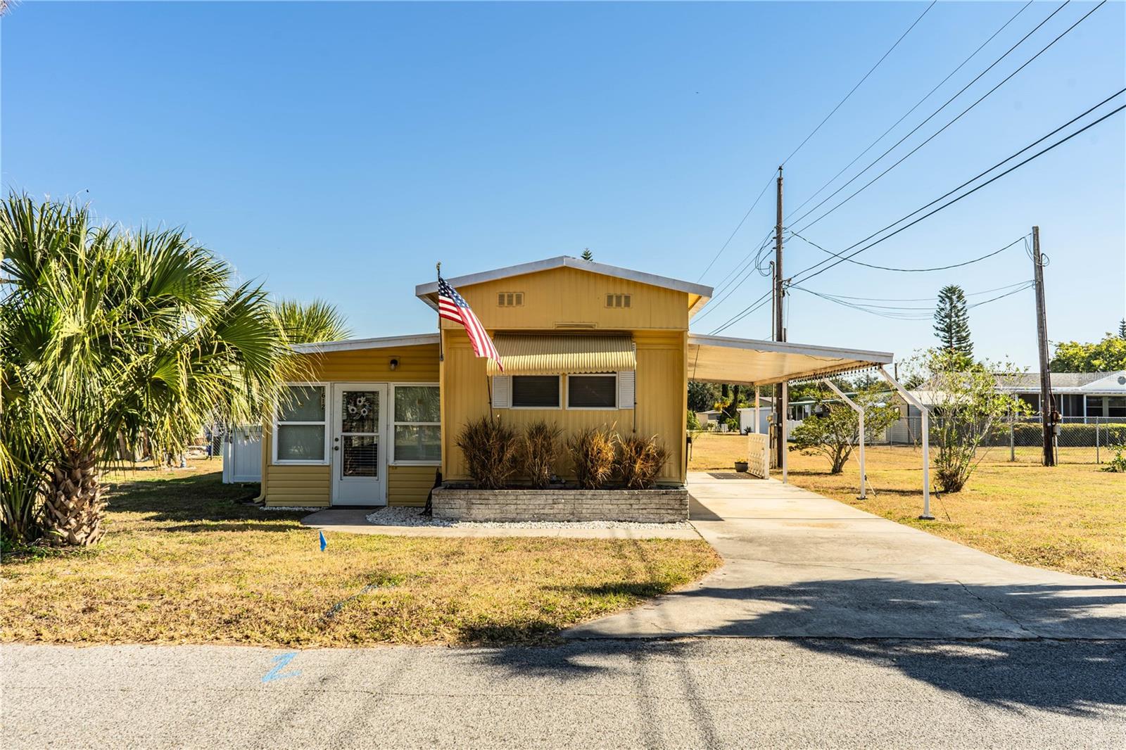 1612 Spring Dr Property Photo 1