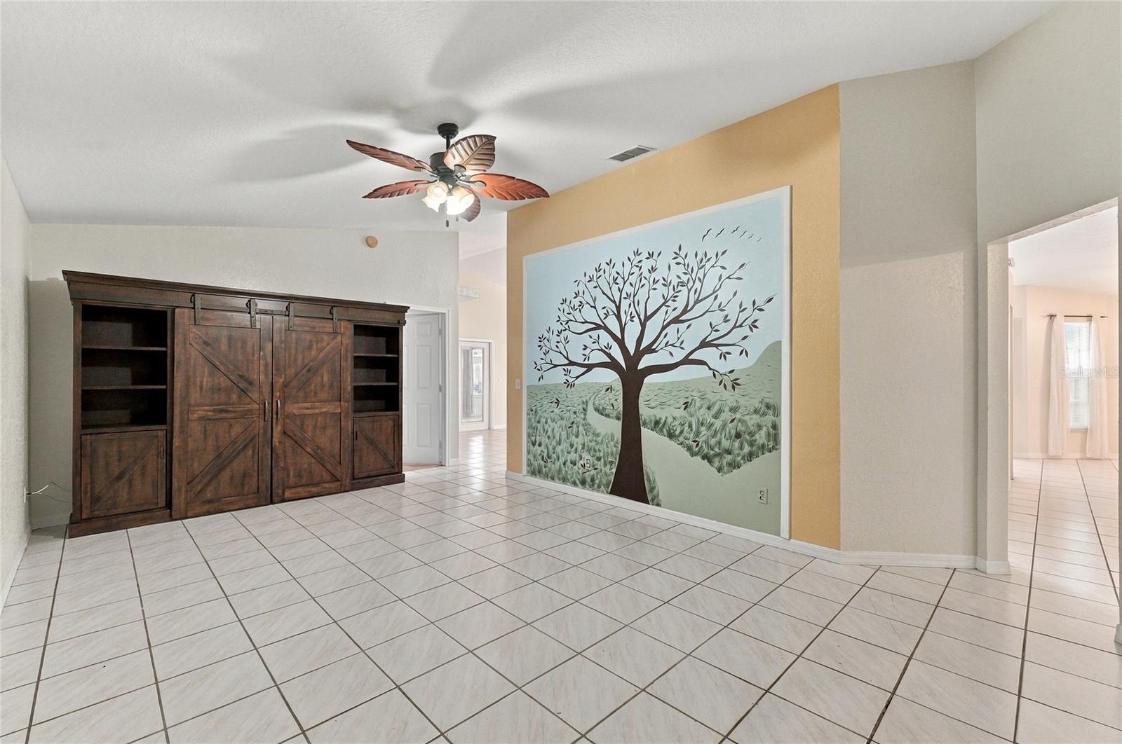 511 Marcia Loop Property Photo 7